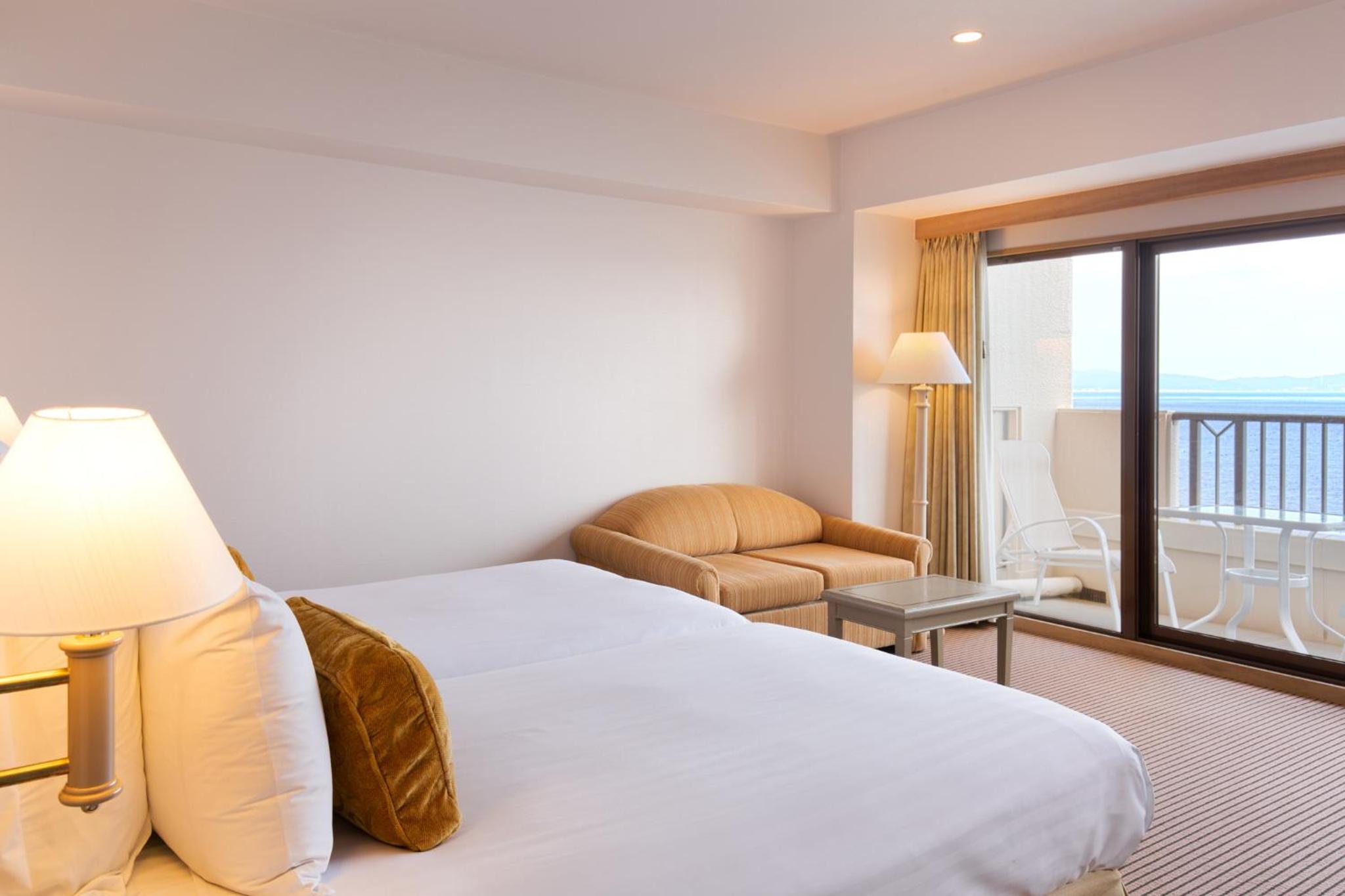 Deluxe Twin Room with Sea View