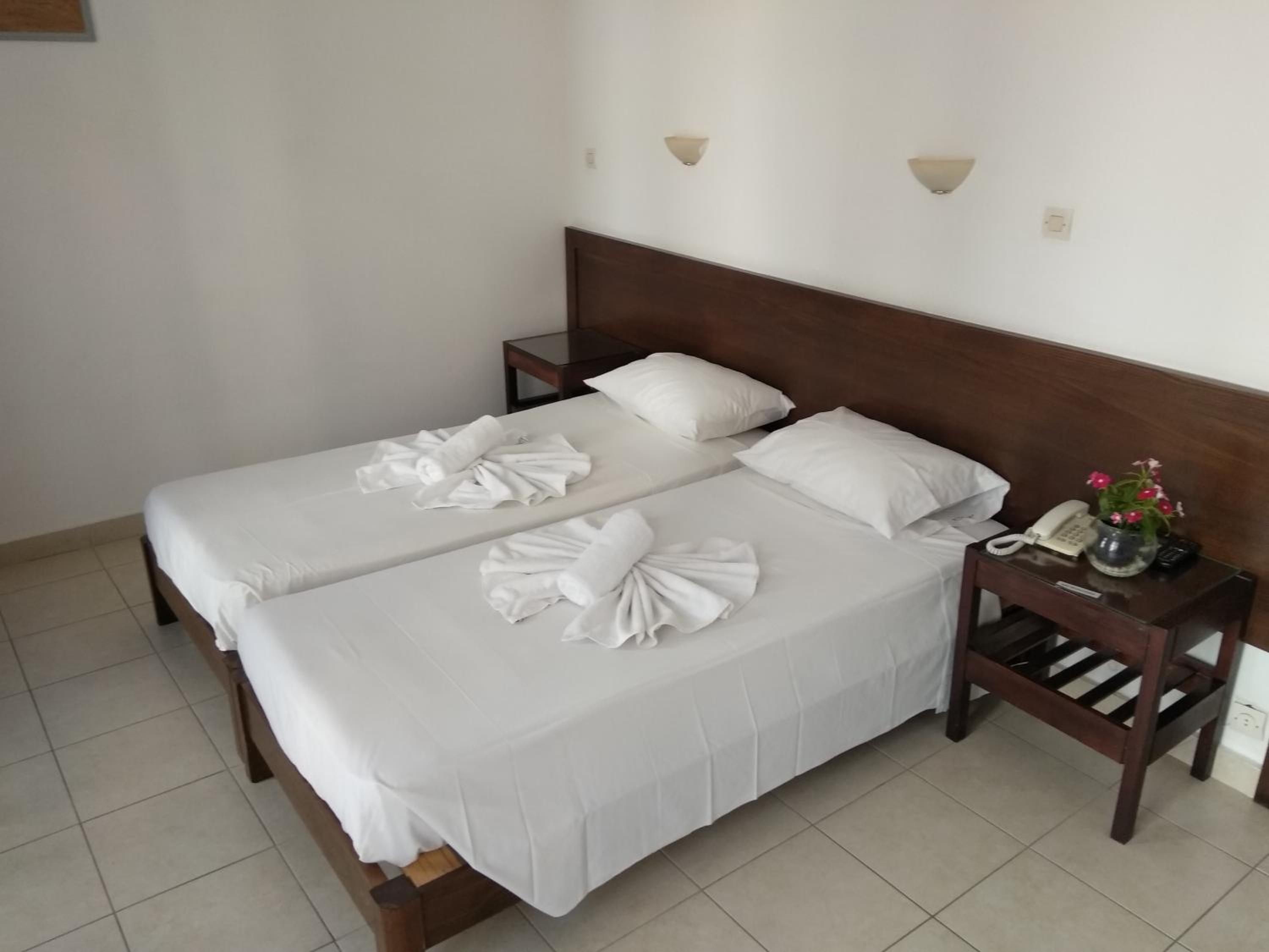 Double or Twin Room - Photo 1