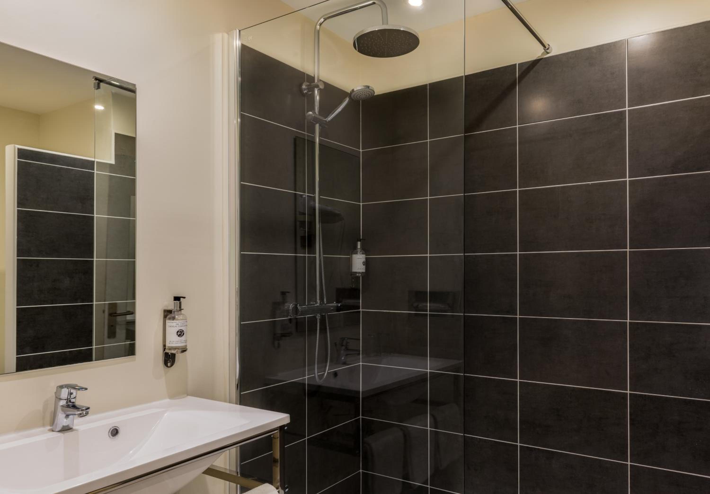 Triple Room - Photo 2
