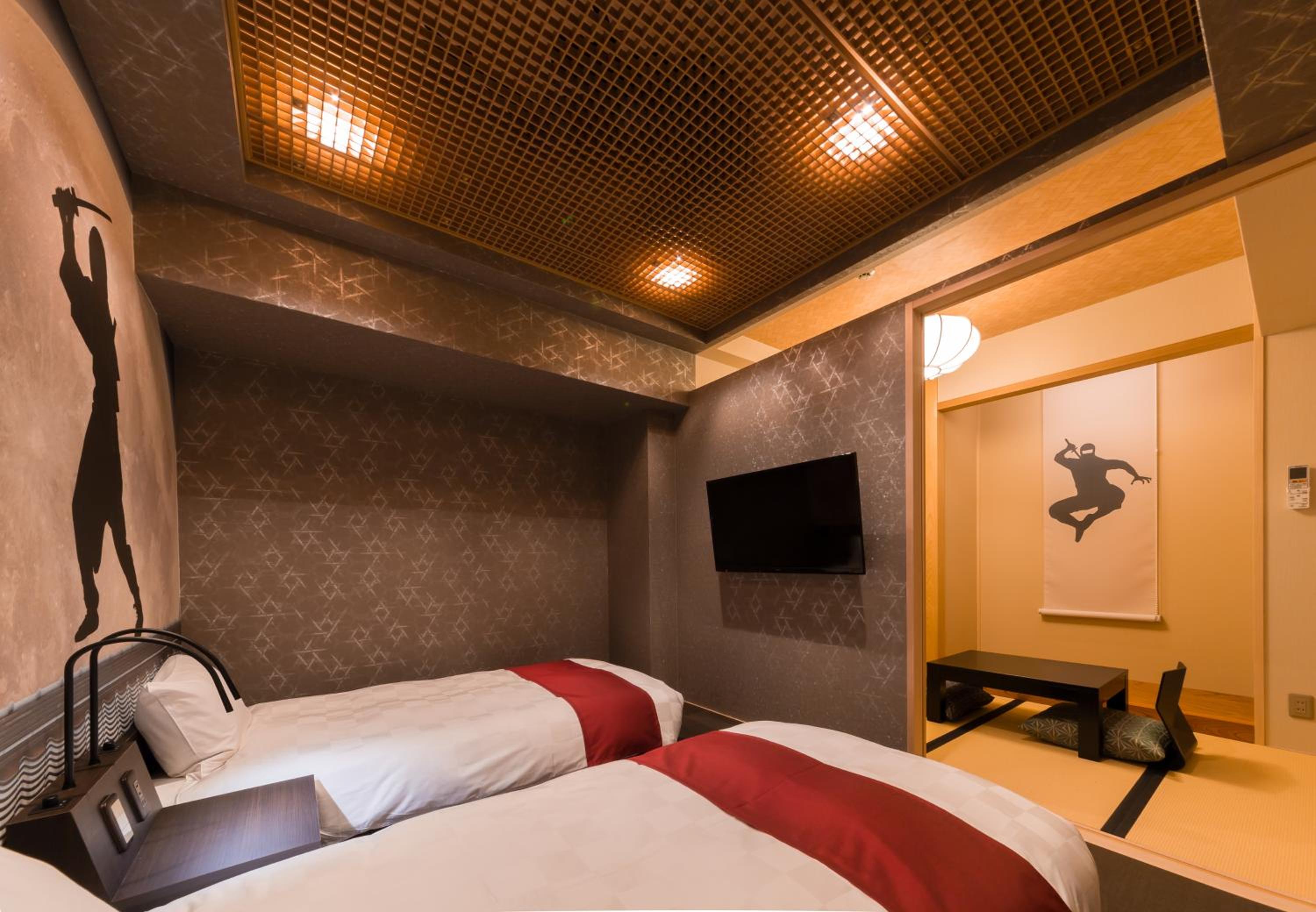 Large Twin Room photo 2