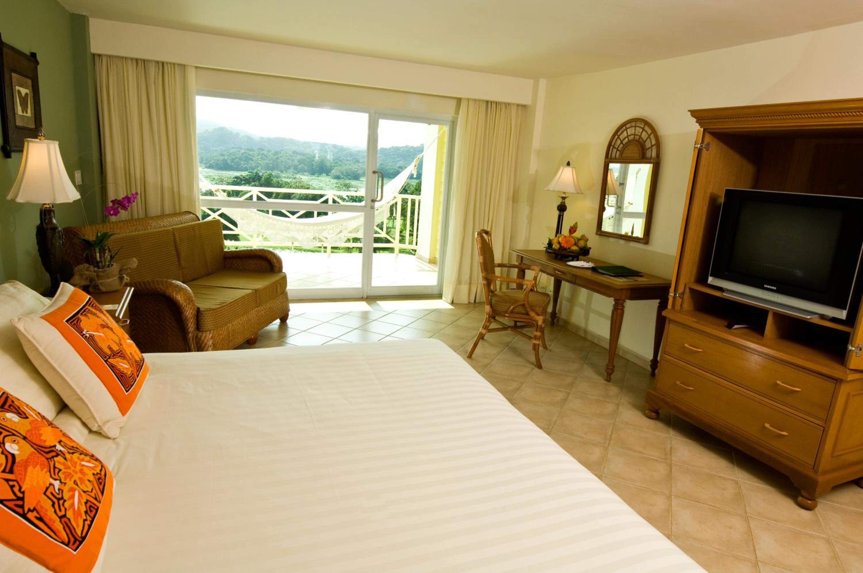 Deluxe Double Room with River View - Photo 6