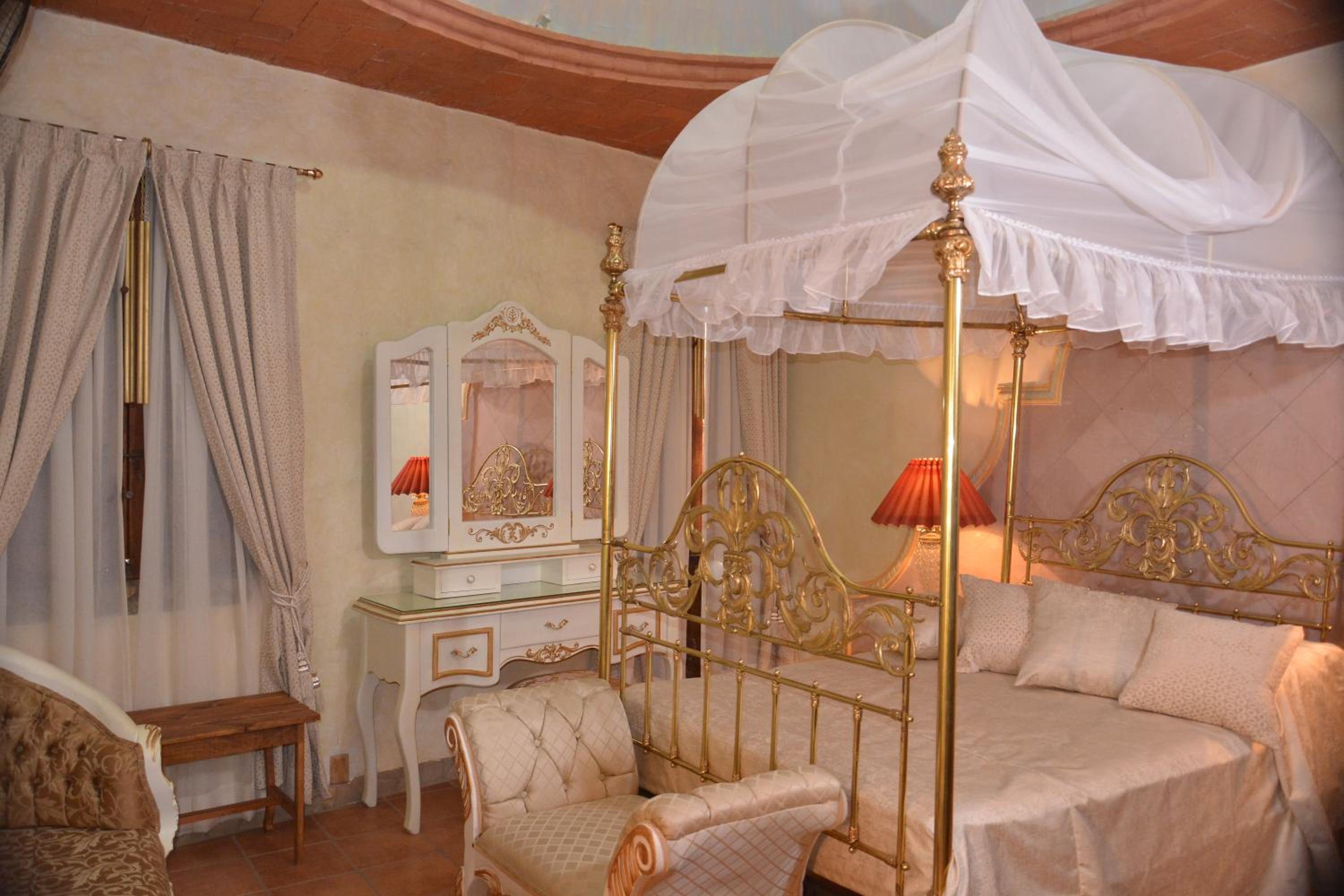 Standard Double Suite