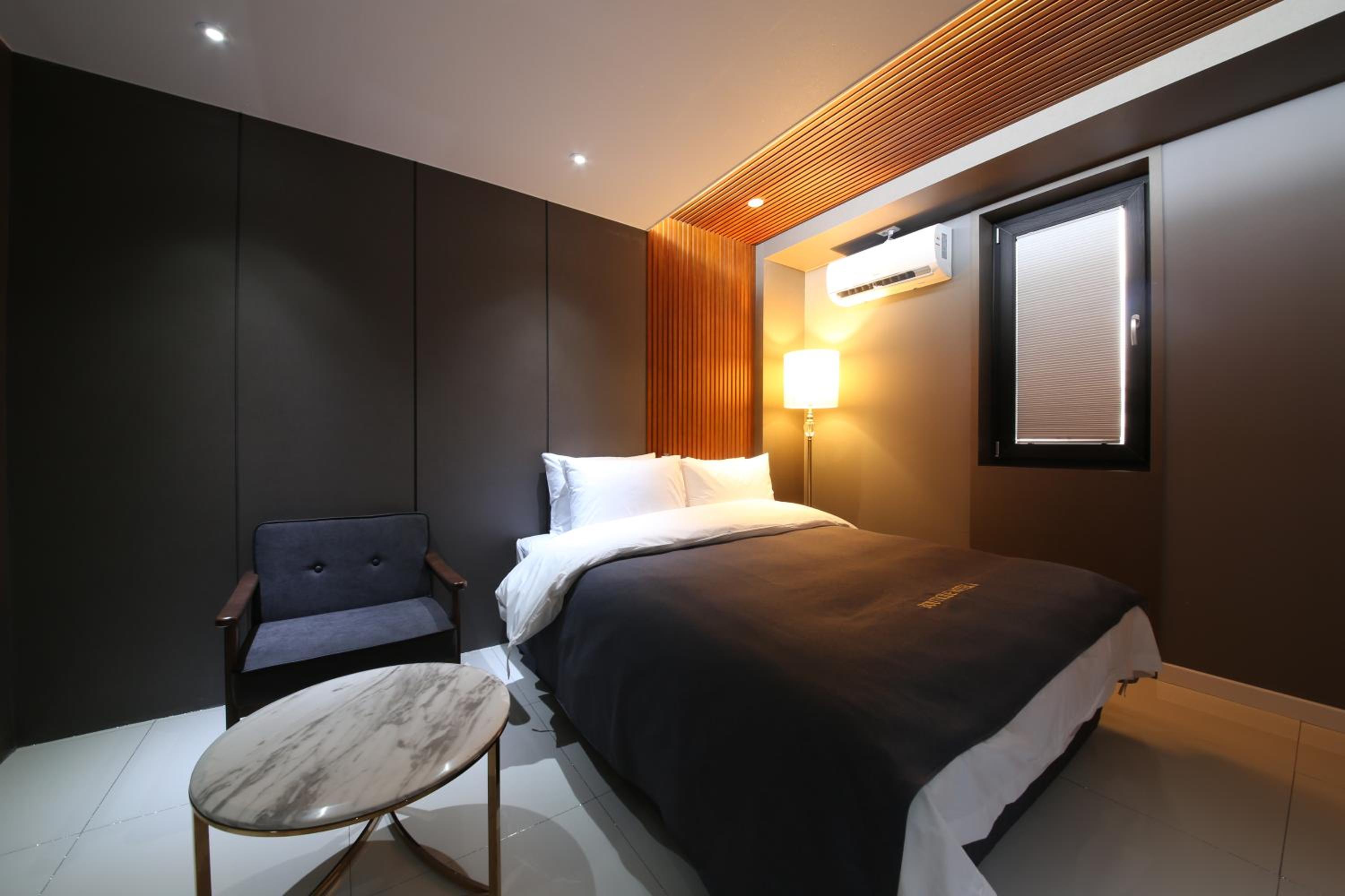 Double Room with Shower photo 1