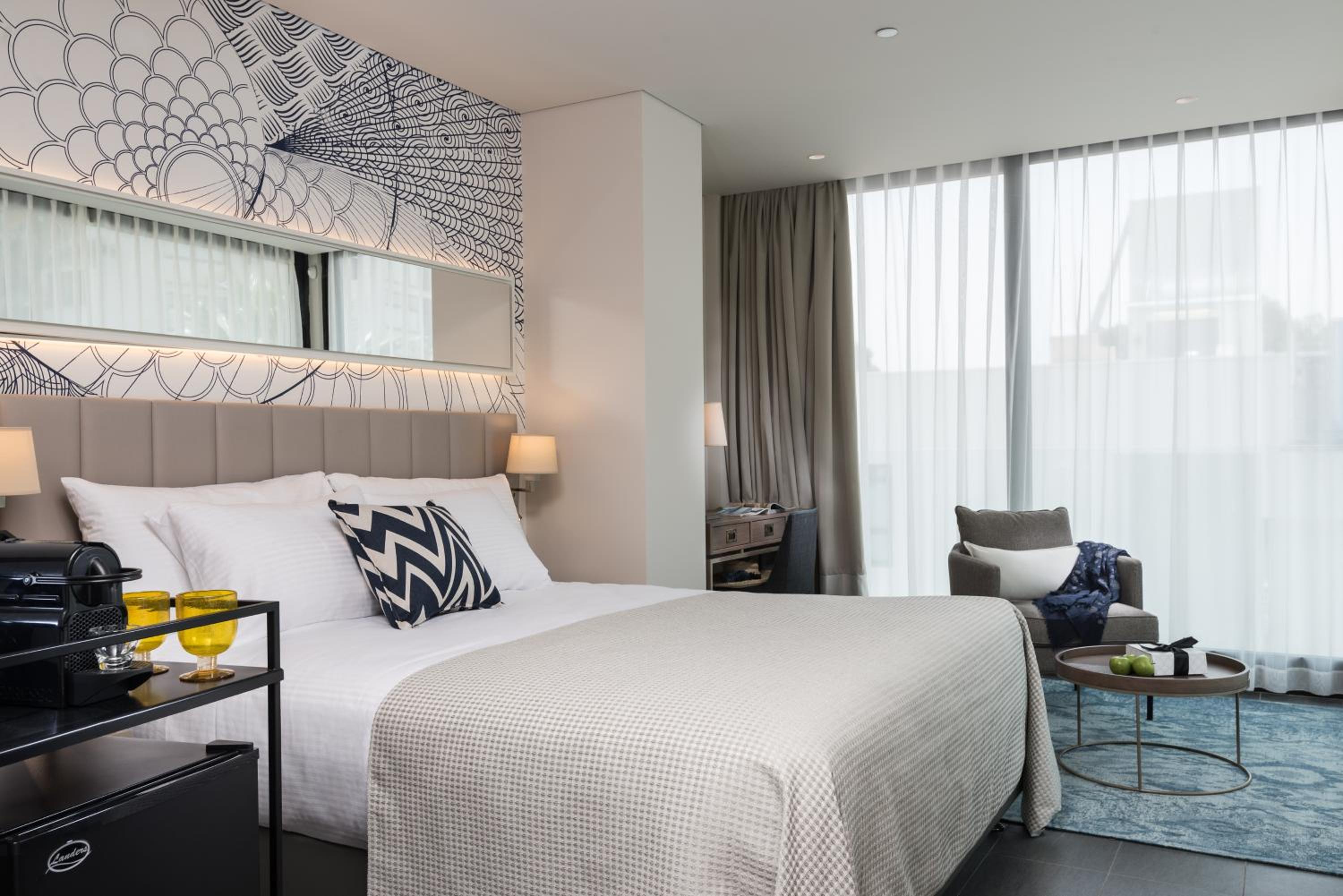 Deluxe Room (2 Adults + 1 Child)