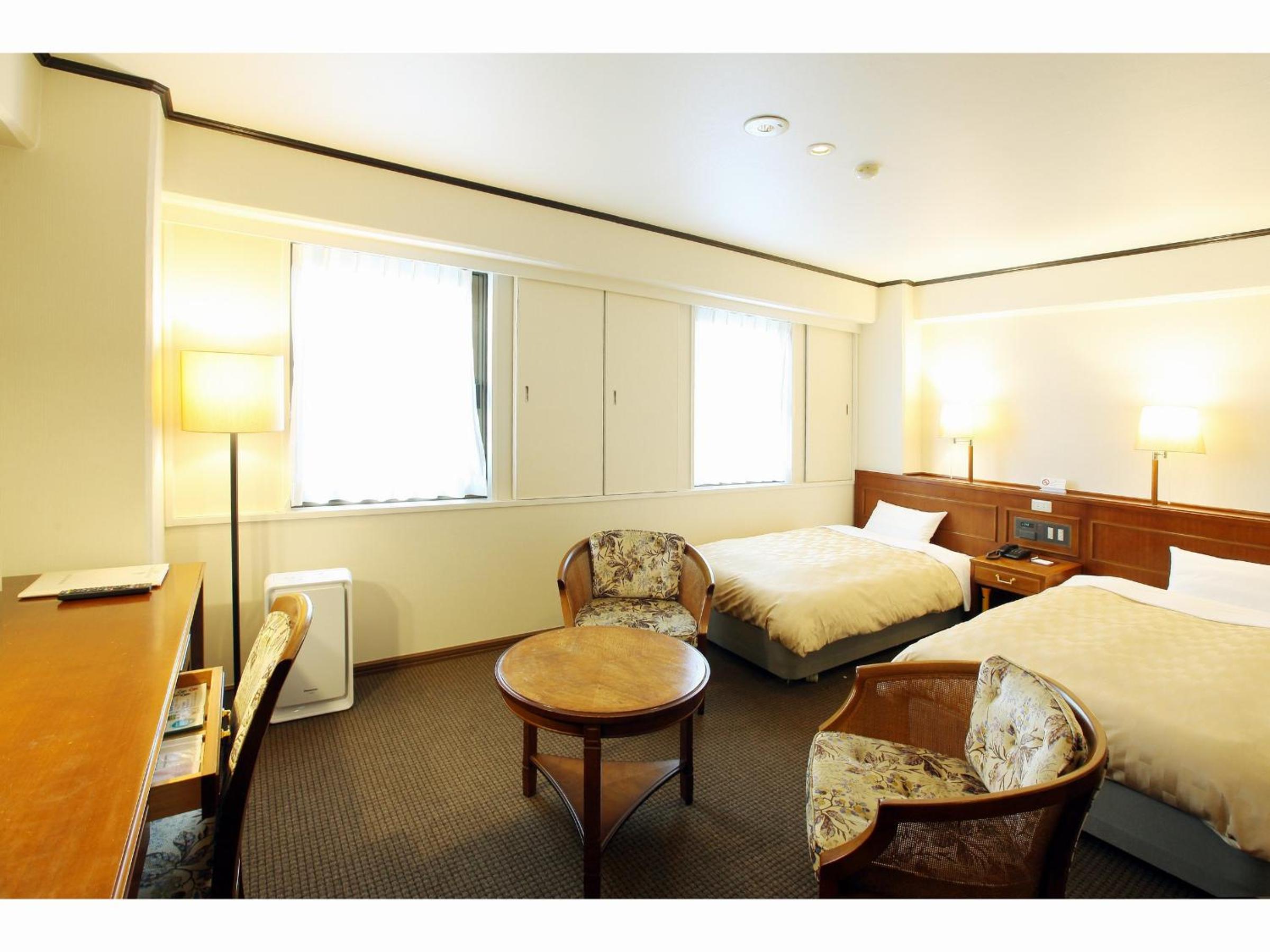 Deluxe Twin Room - Smoking photo 2