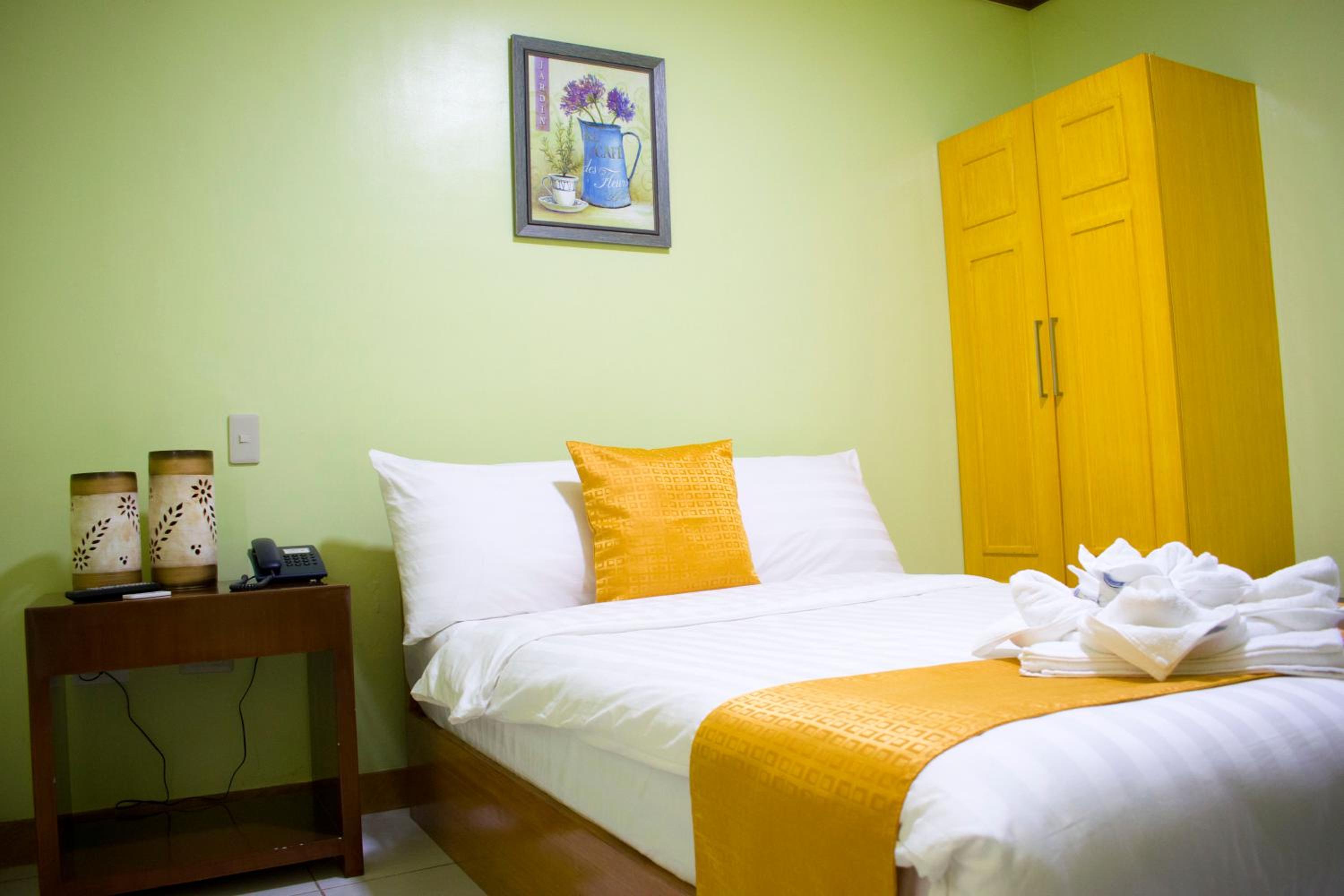Standard Double or Twin Room photo 3