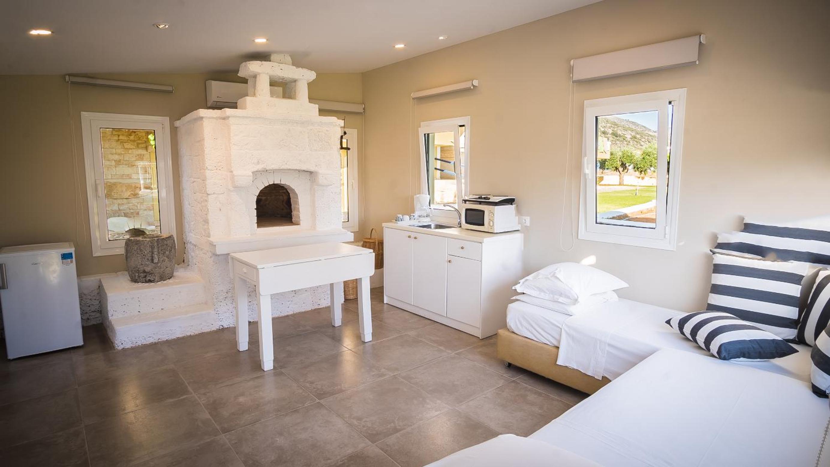 One-Bedroom Villa - Photo 24