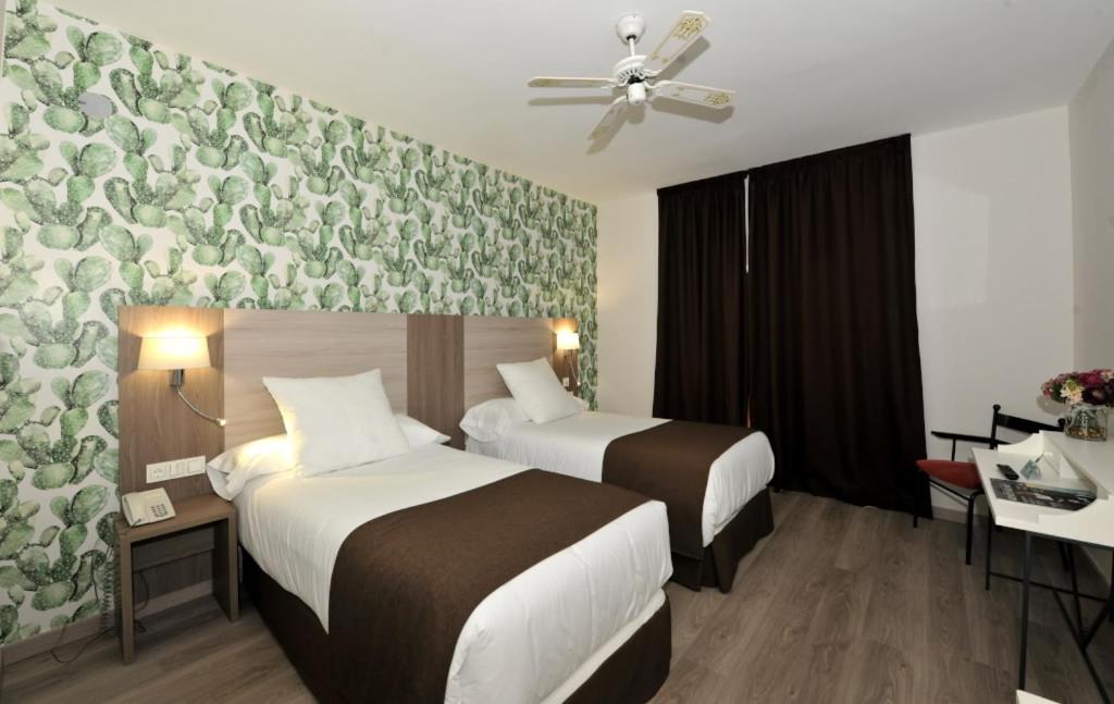 Superior Twin Room - Photo 7
