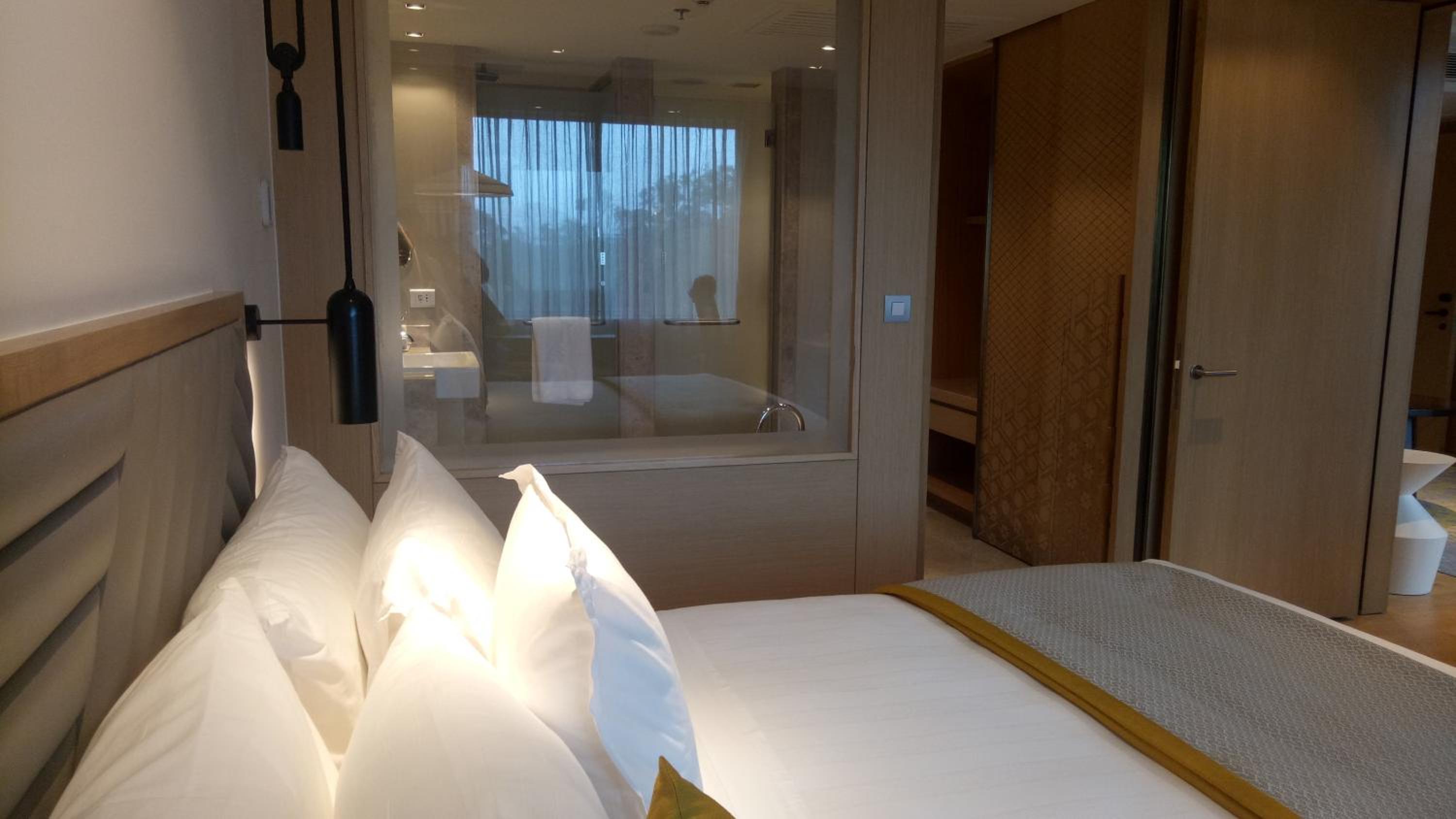 Executive Suites - Photo 4