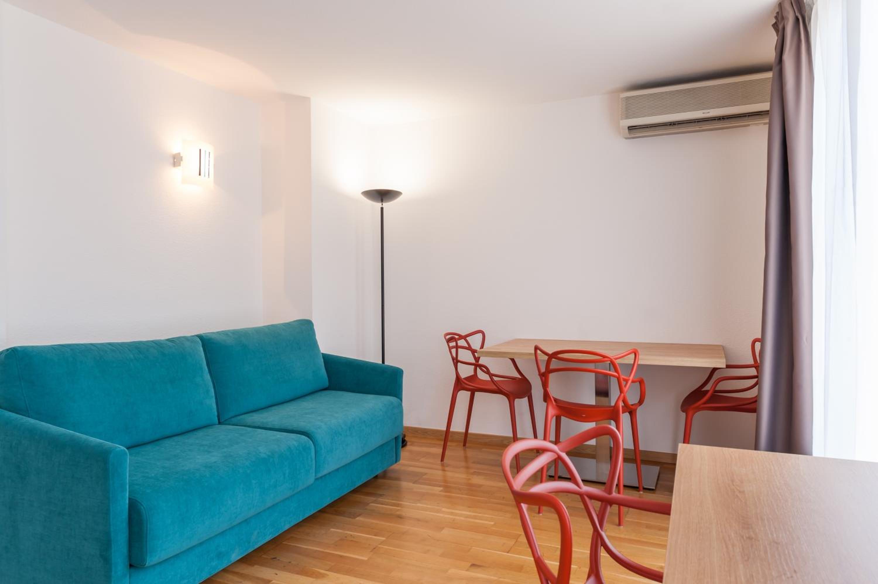 One-Bedroom Apartment with Terrace - Photo 1