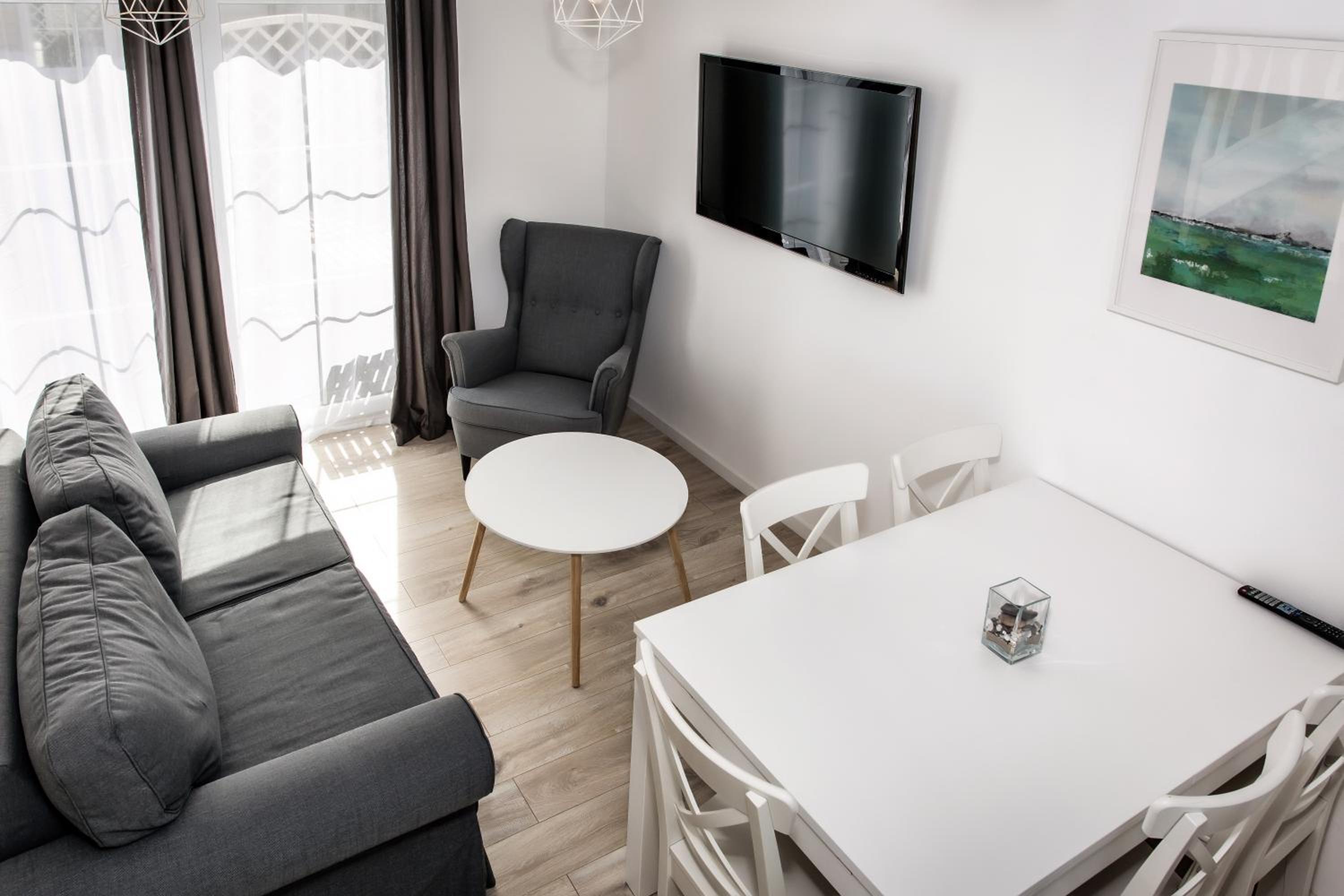 Apartment photo 3
