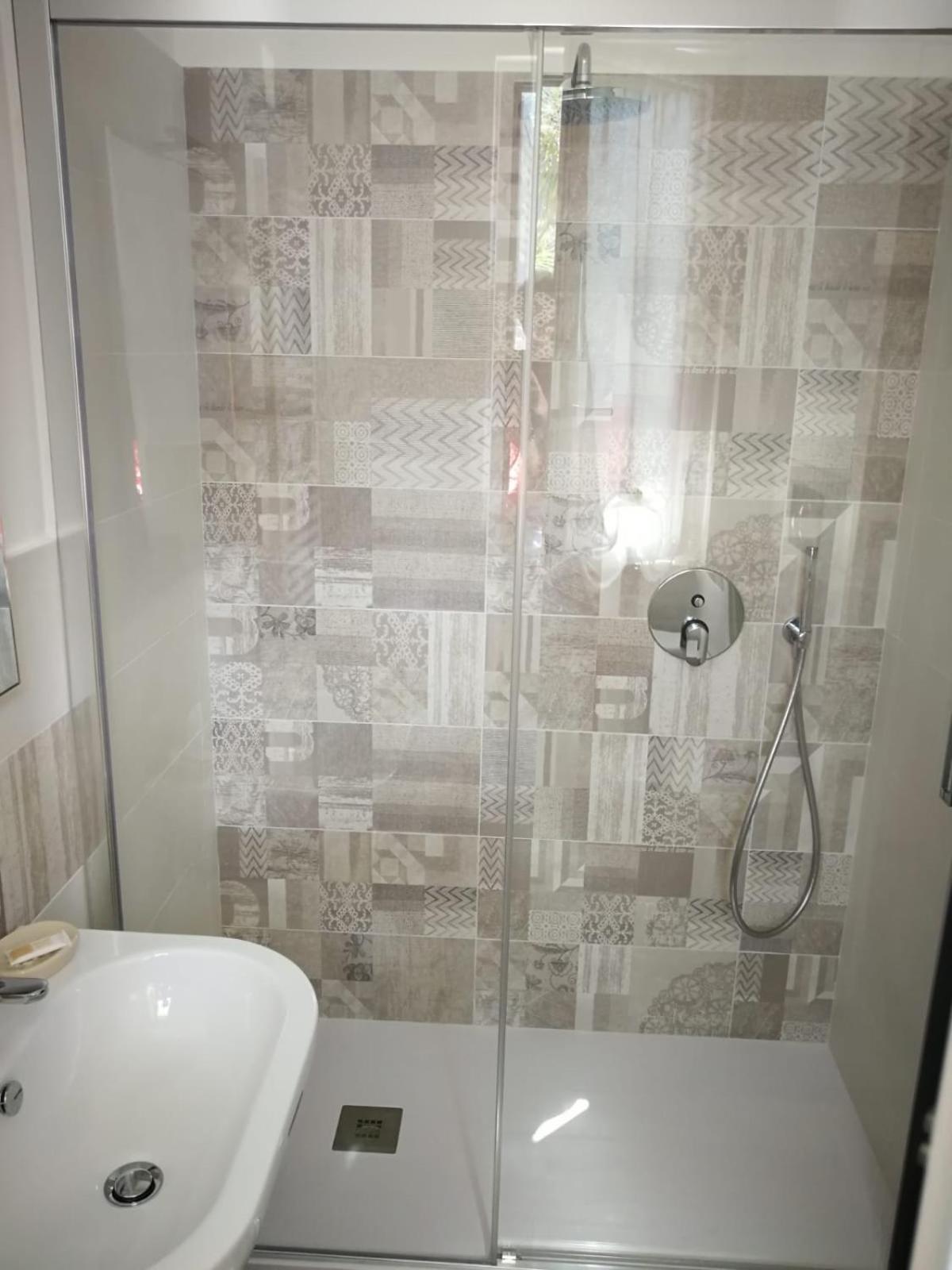 Deluxe Double or Twin Room with Garden View photo 2