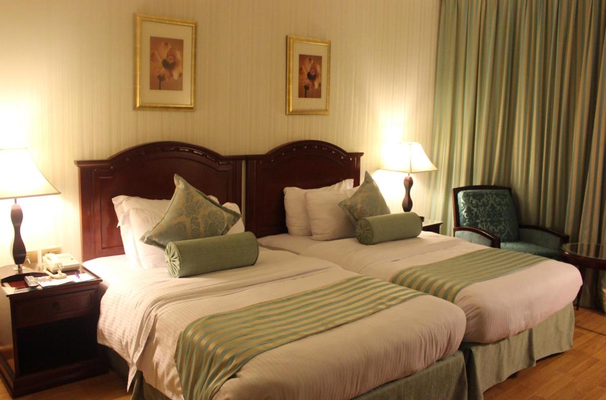 Deluxe Twin Room photo 1