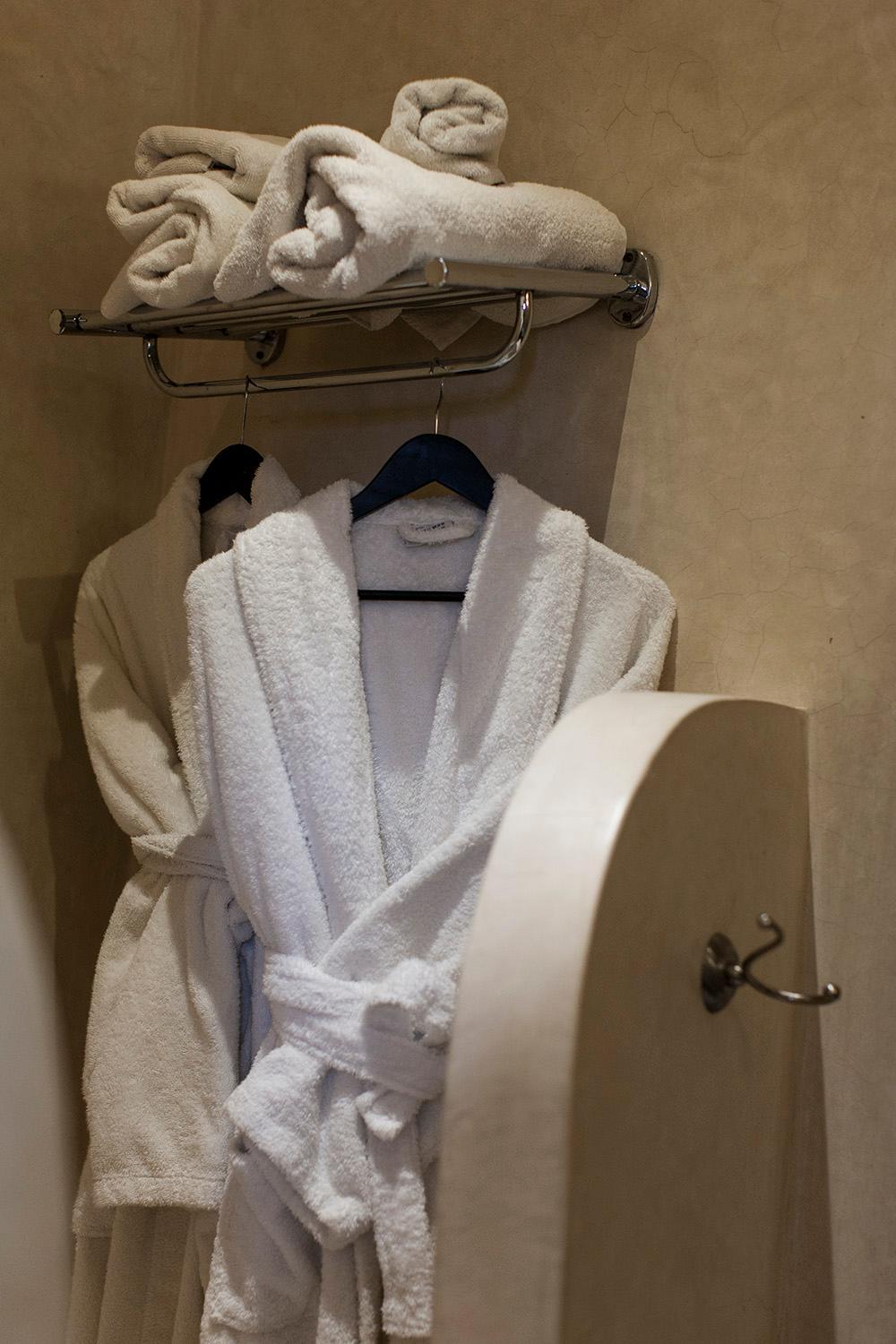 Superior Twin Room - Photo 12