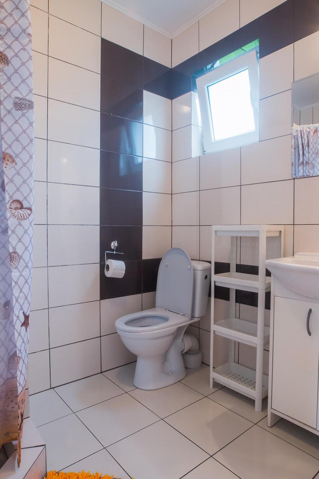 Two-Bedroom Townhouse - Photo 17