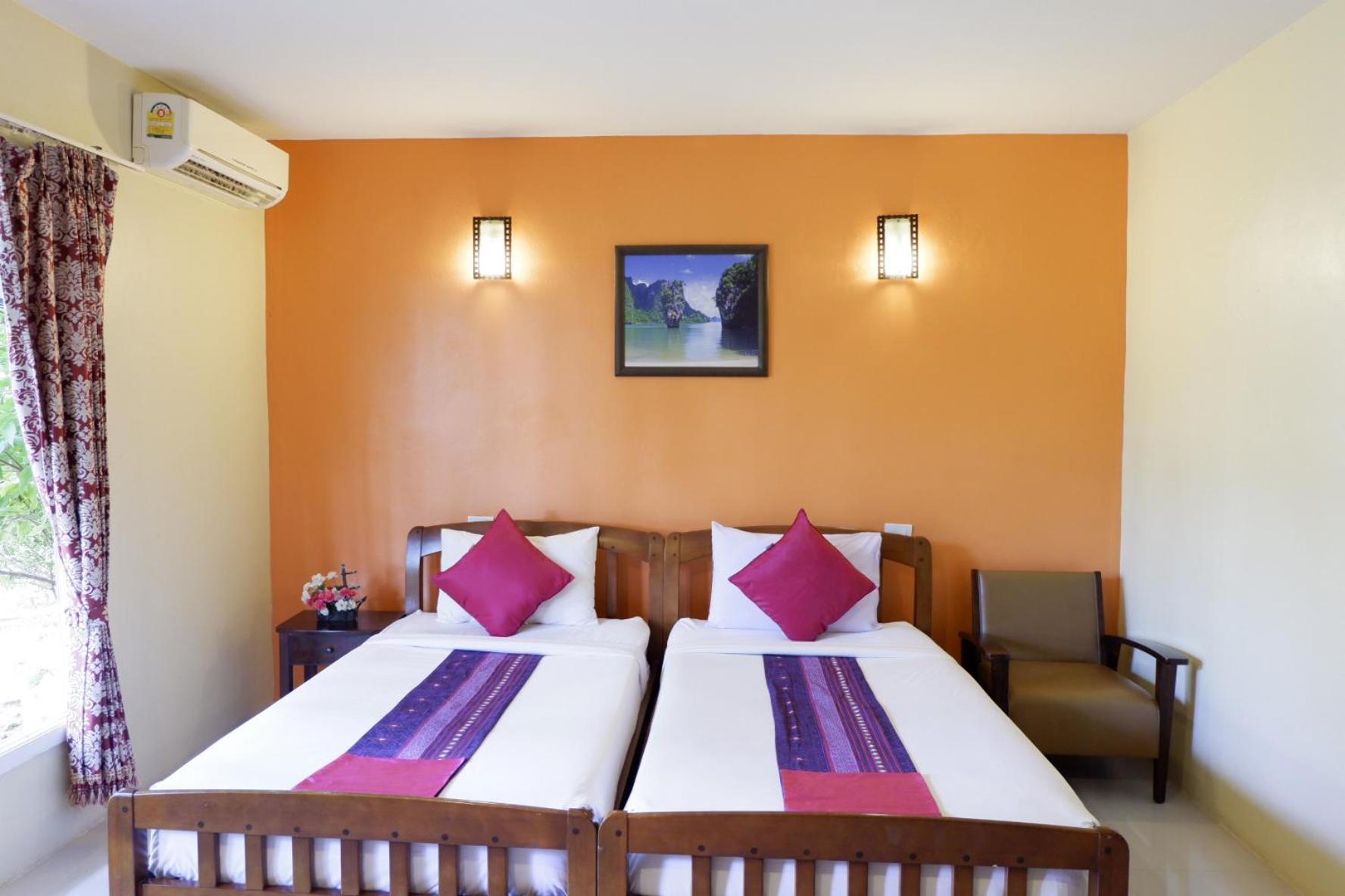 Economy Twin Room - Photo 1