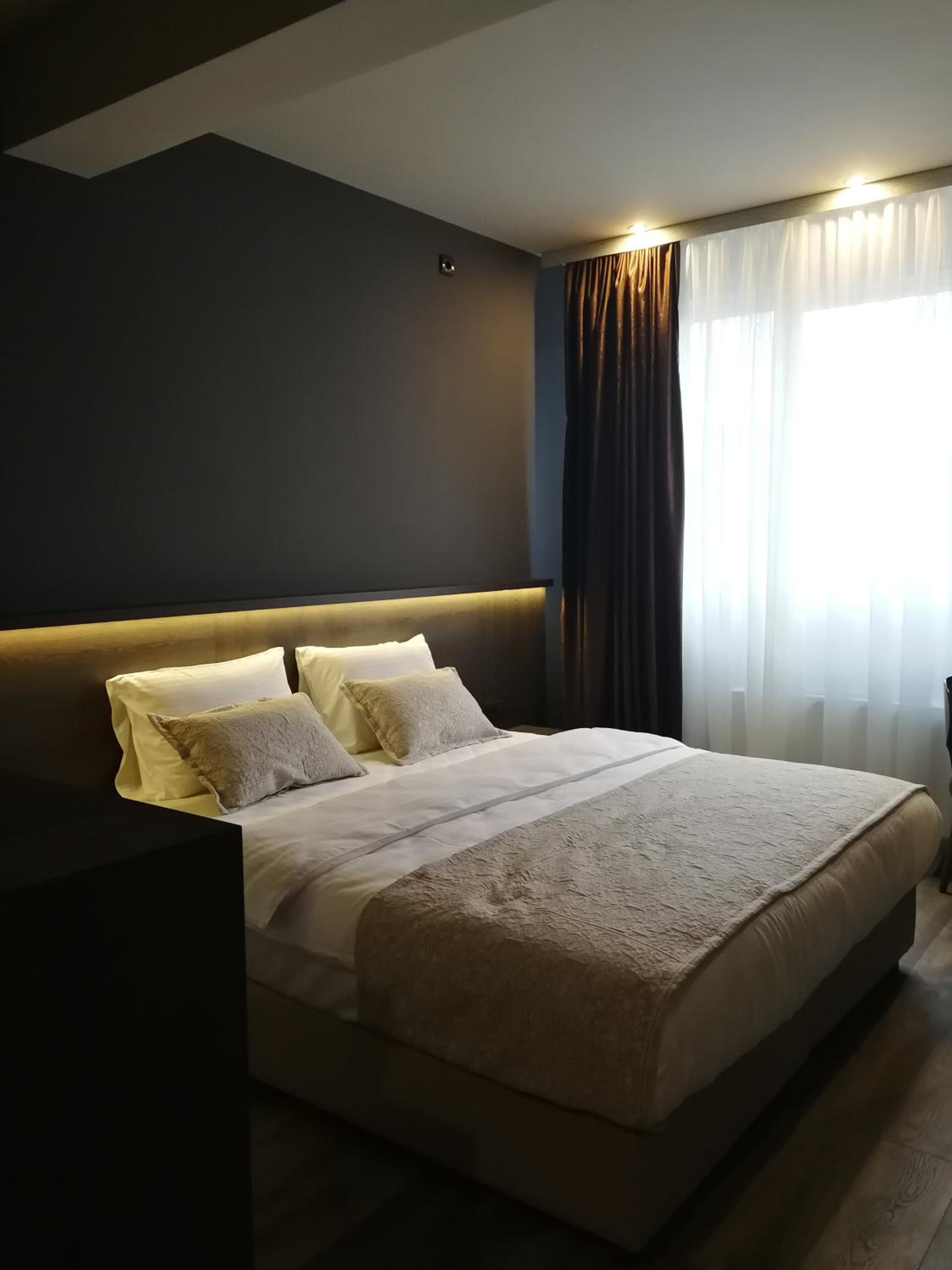 Superior Double or Twin Room - Photo 5