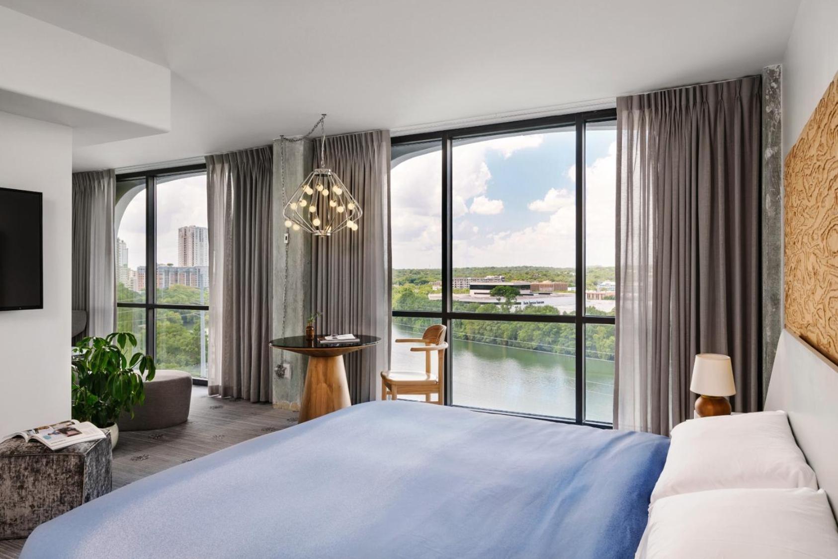 Town Lake Studio Suite