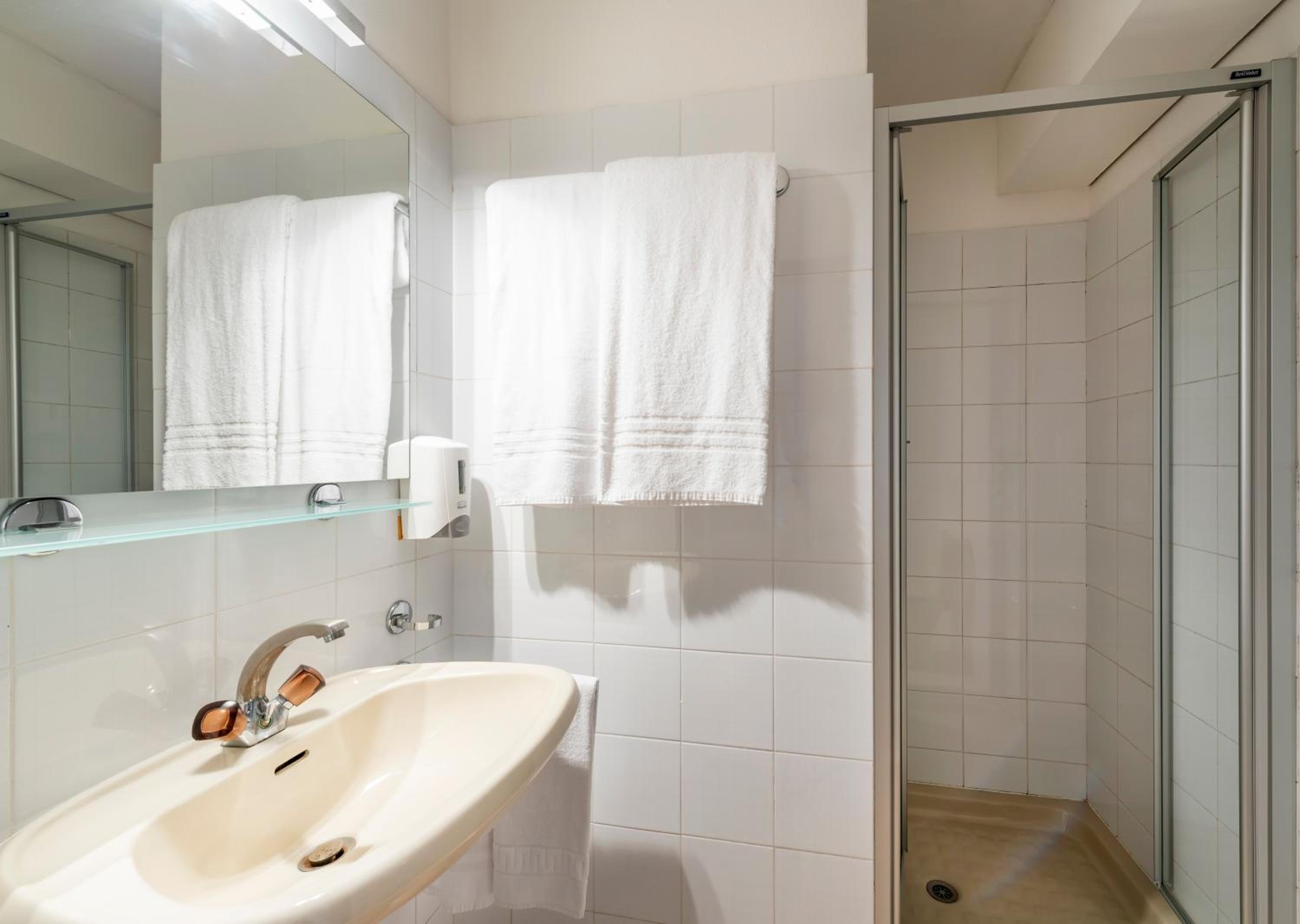 Double Room - Photo 3