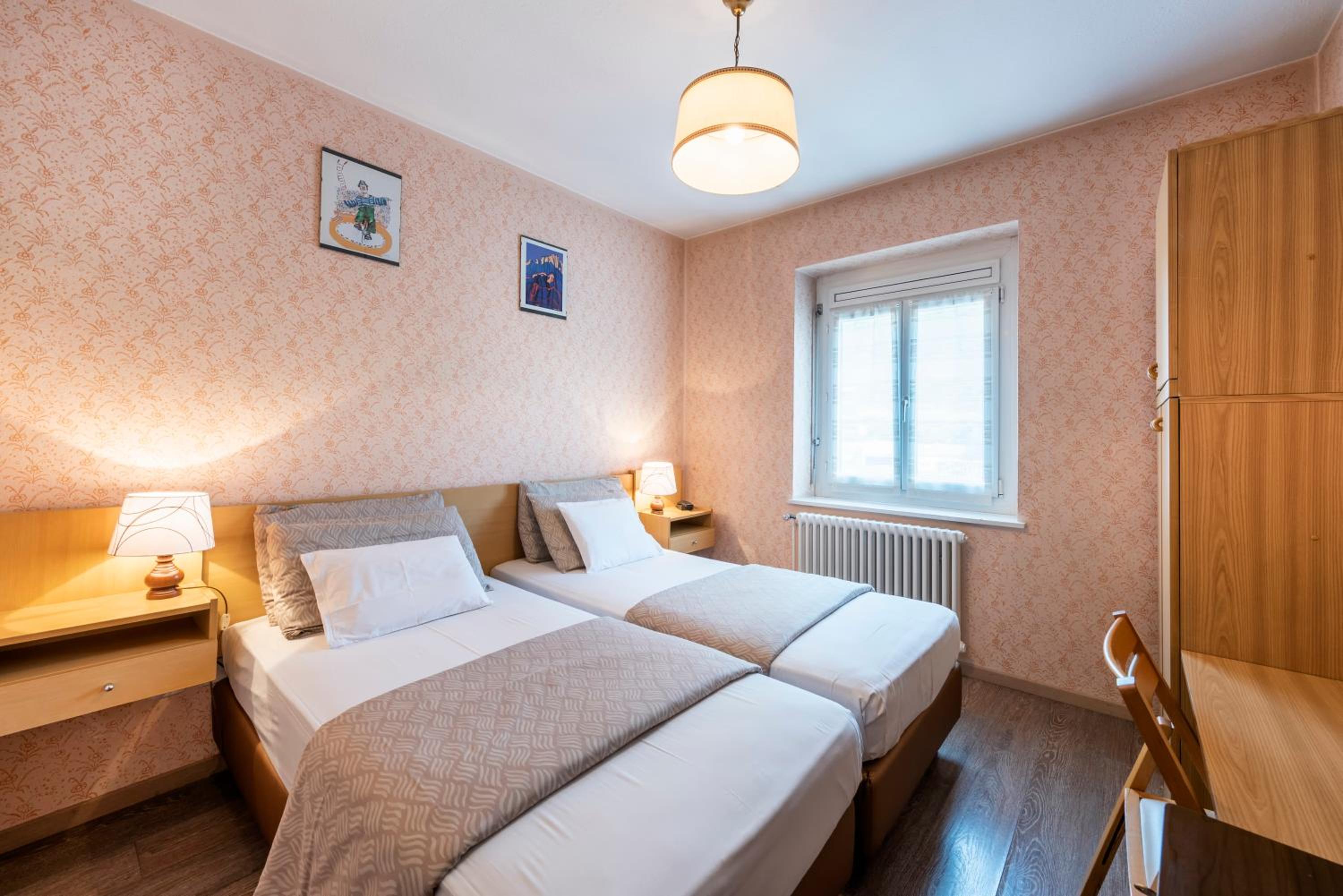 Twin Room - Photo 5