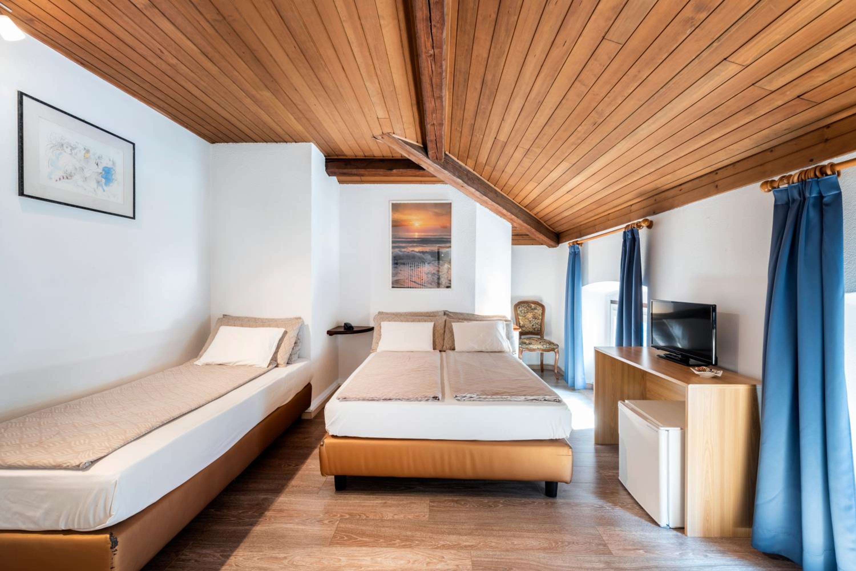 Triple Room - Photo 5