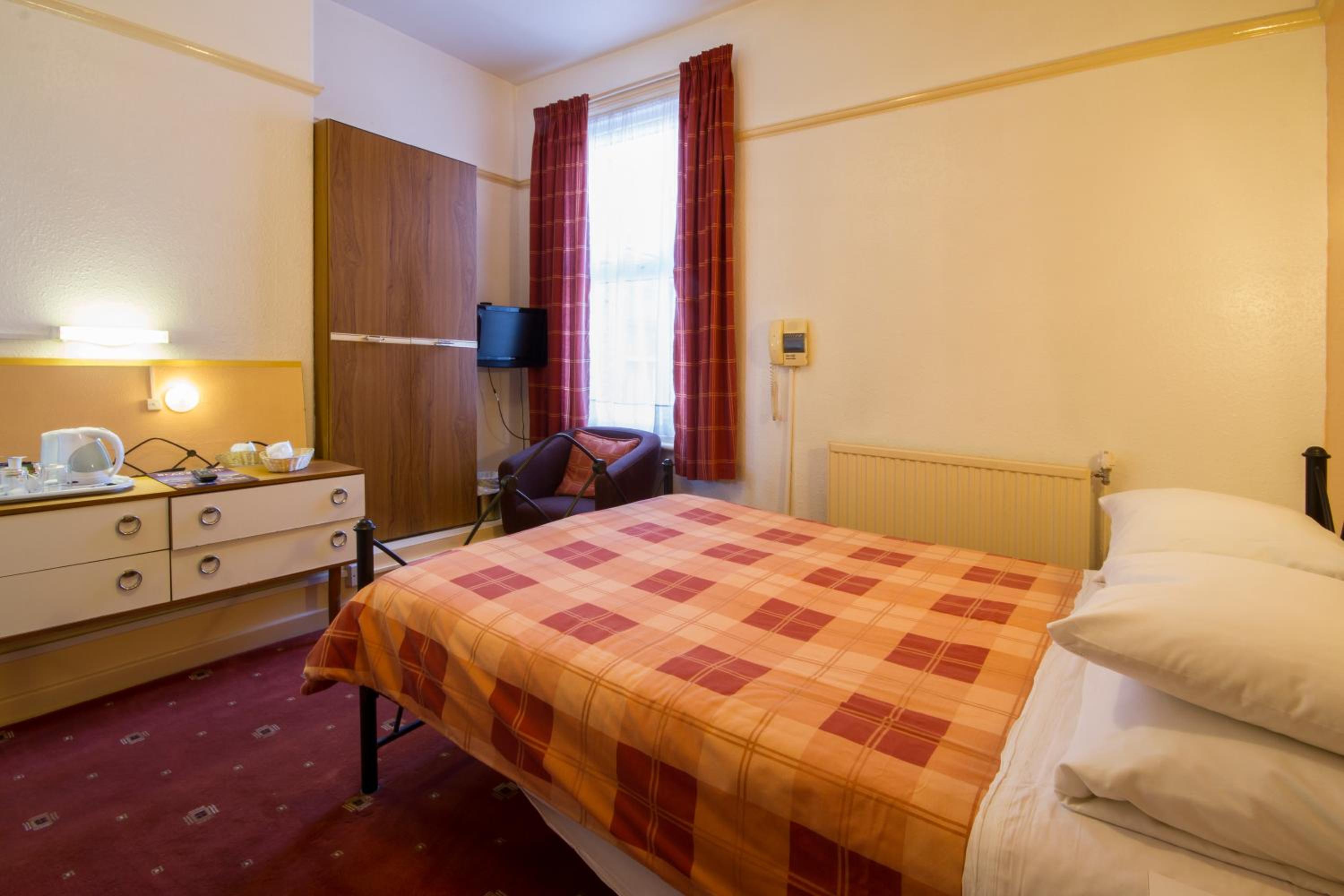 Large Double Room photo 3