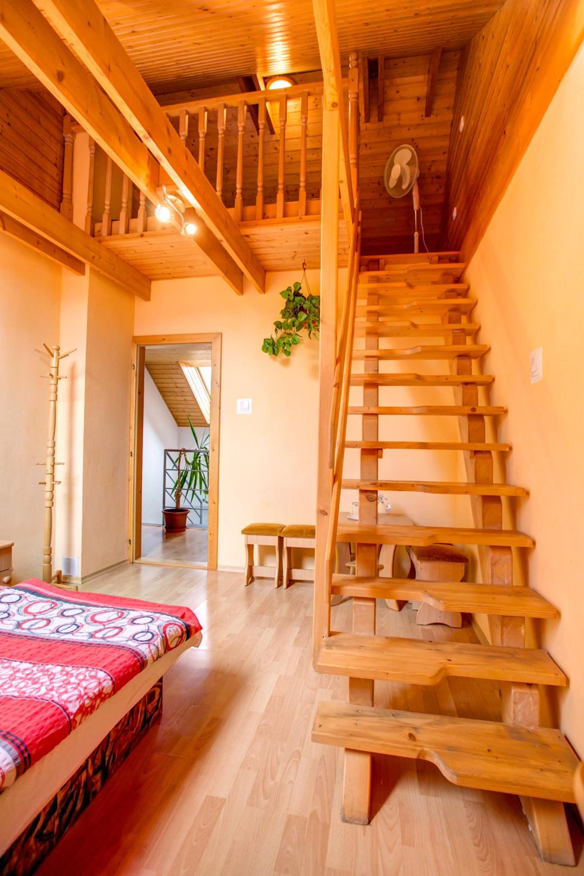 Quadruple Room - Photo 2