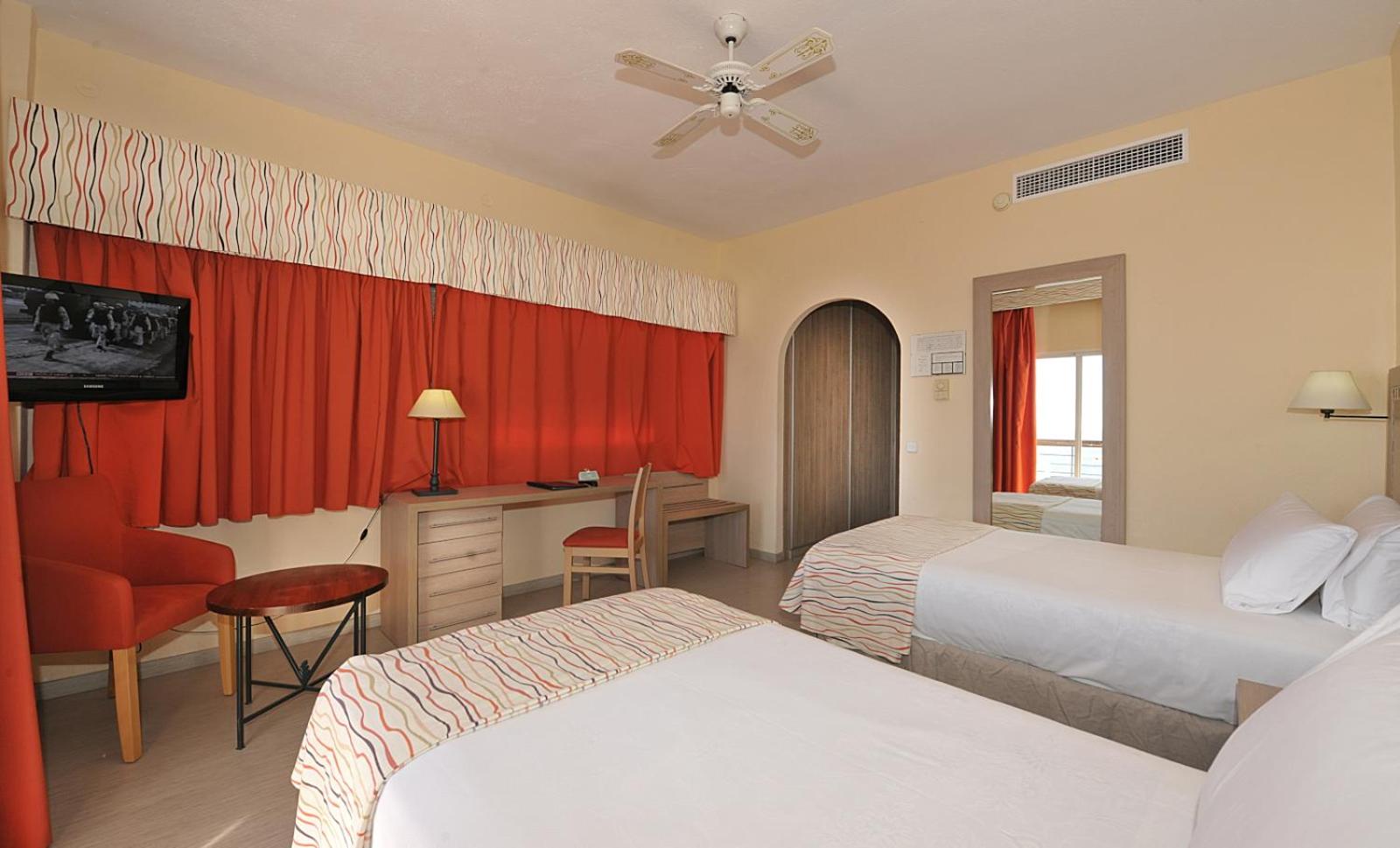 Standard Double Room - Photo 3