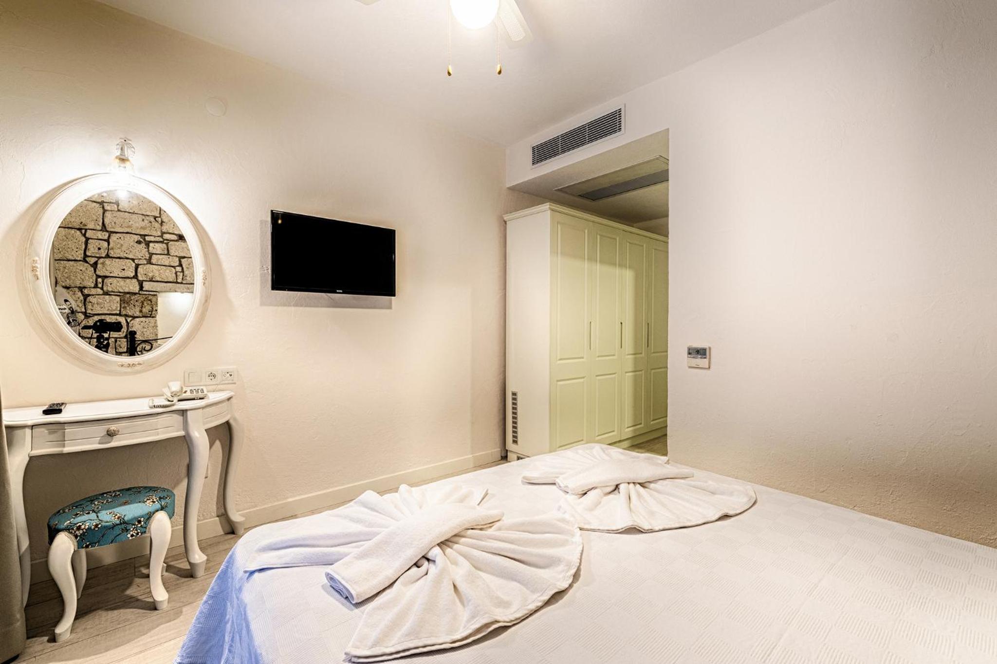 Double Room with Balcony photo 1