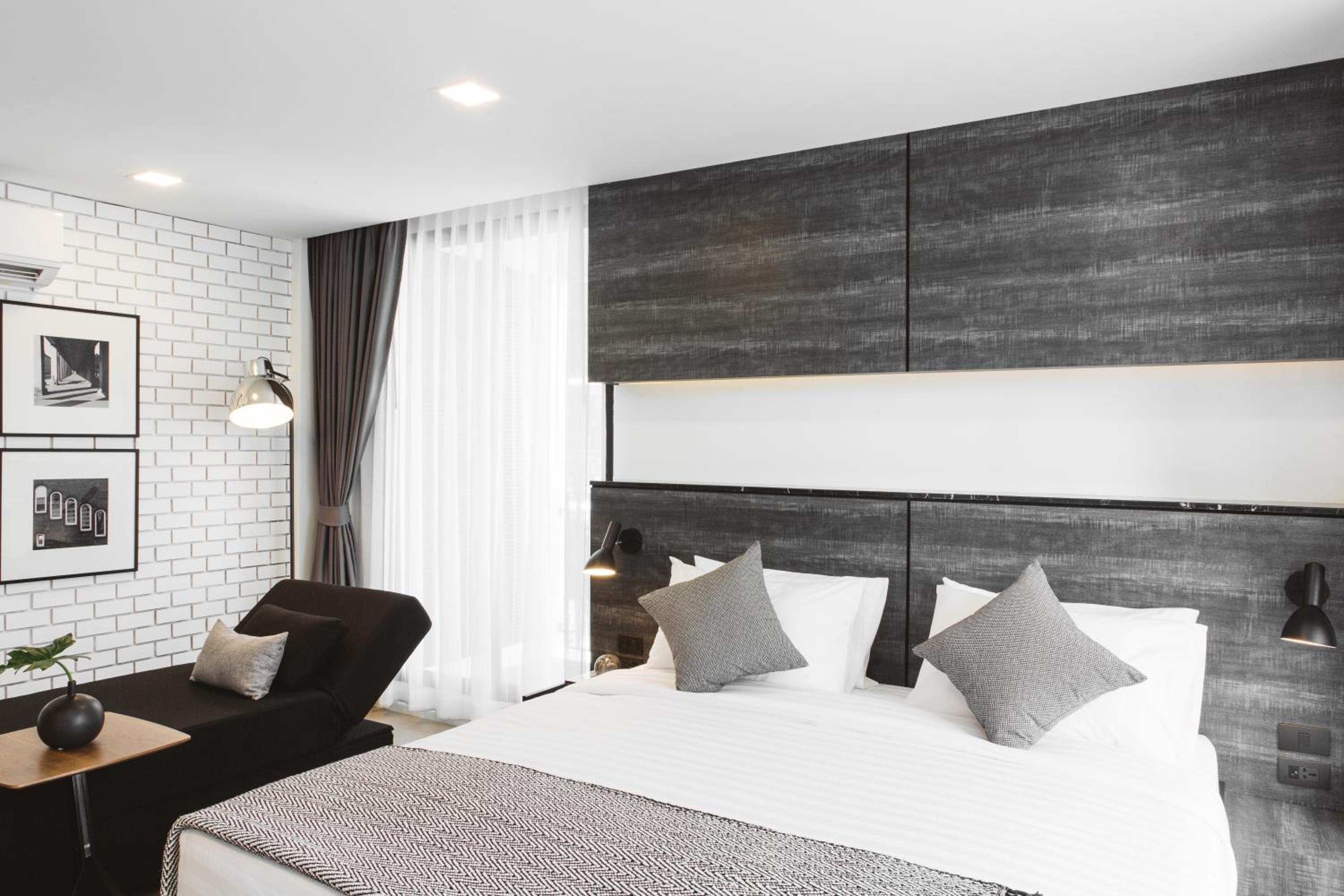 Deluxe Double Room with Extra Bed