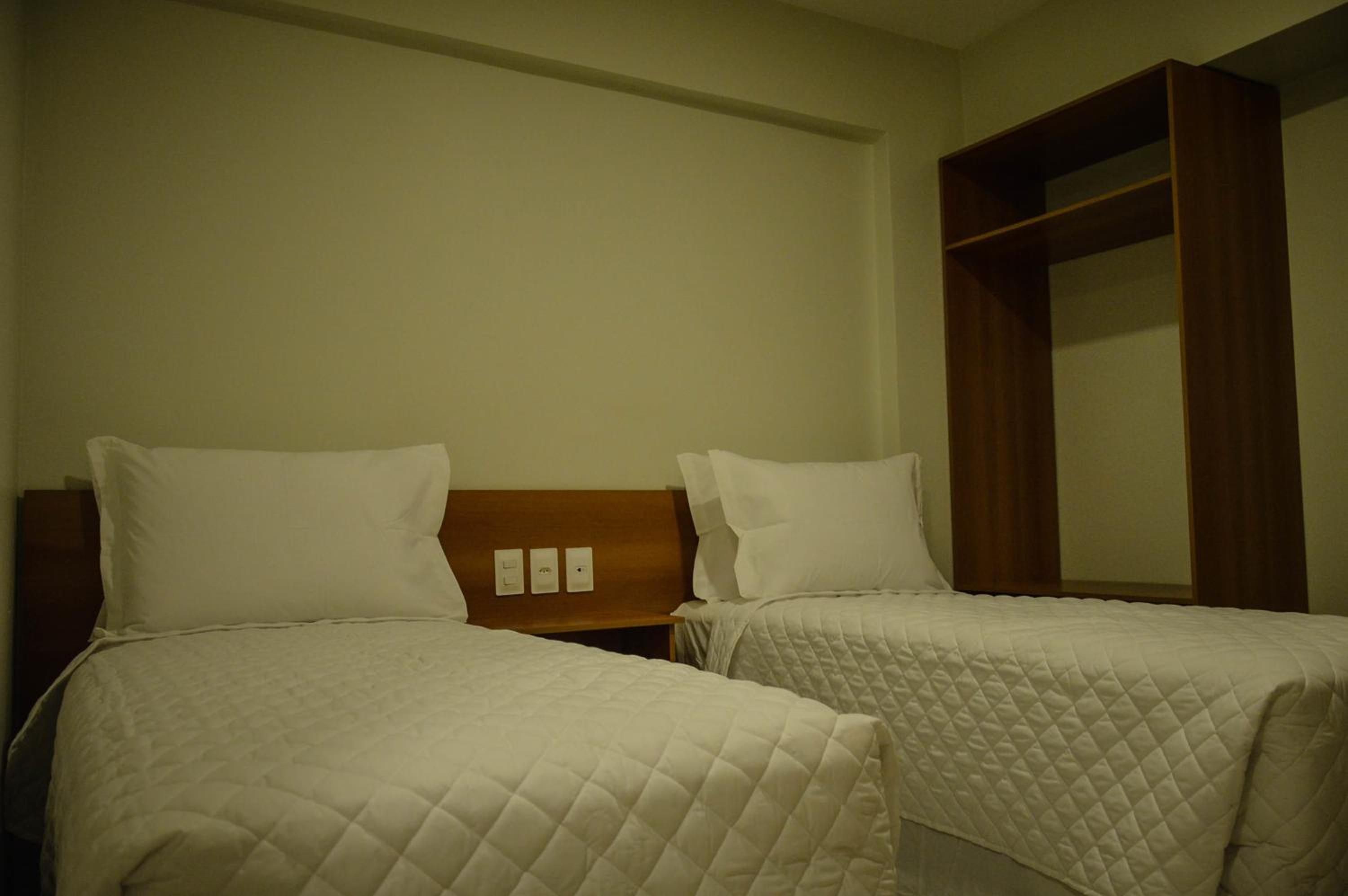 Aquarena Hotel — Twin Room - Disability Access