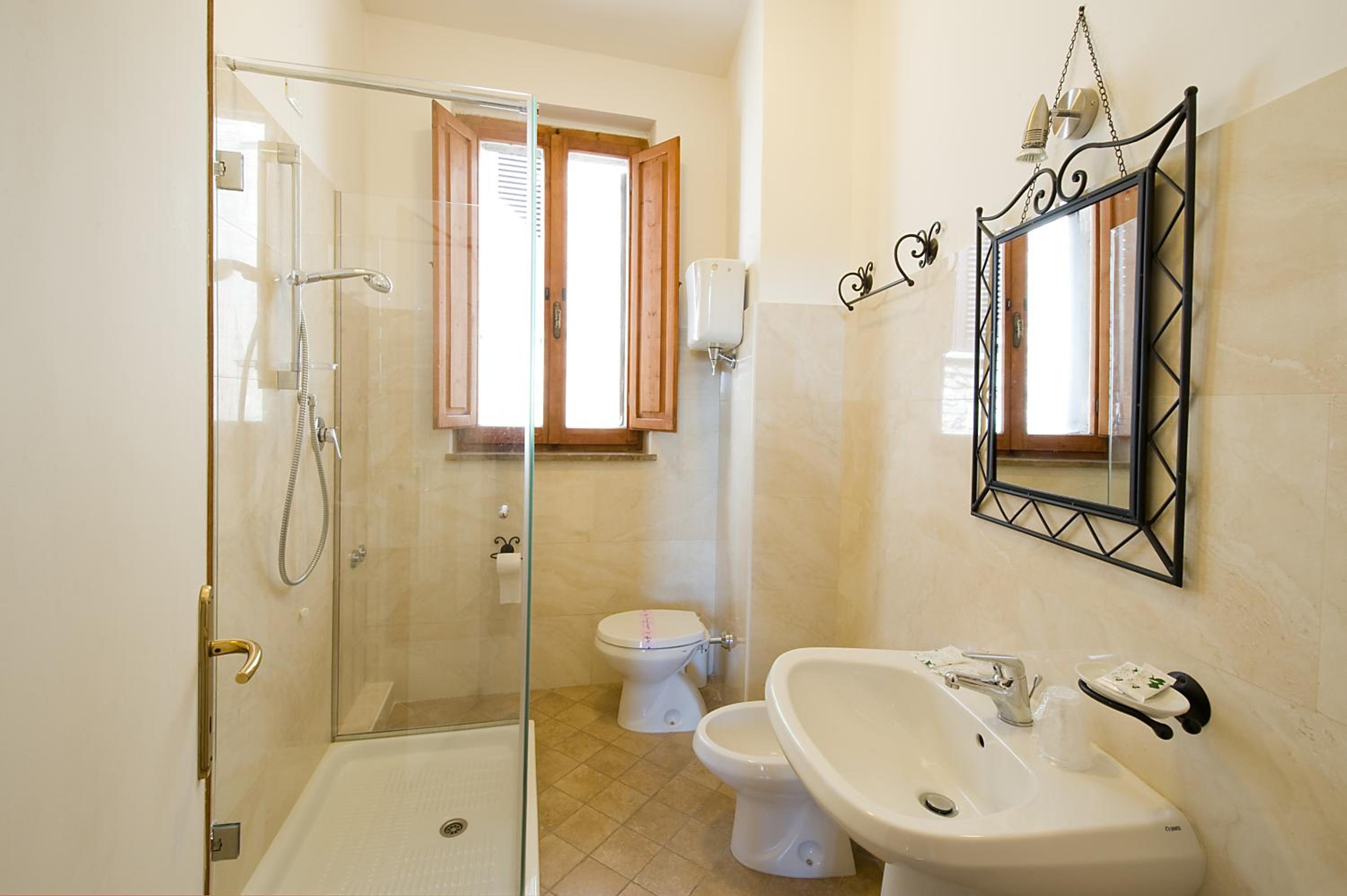 Triple Room - Photo 3