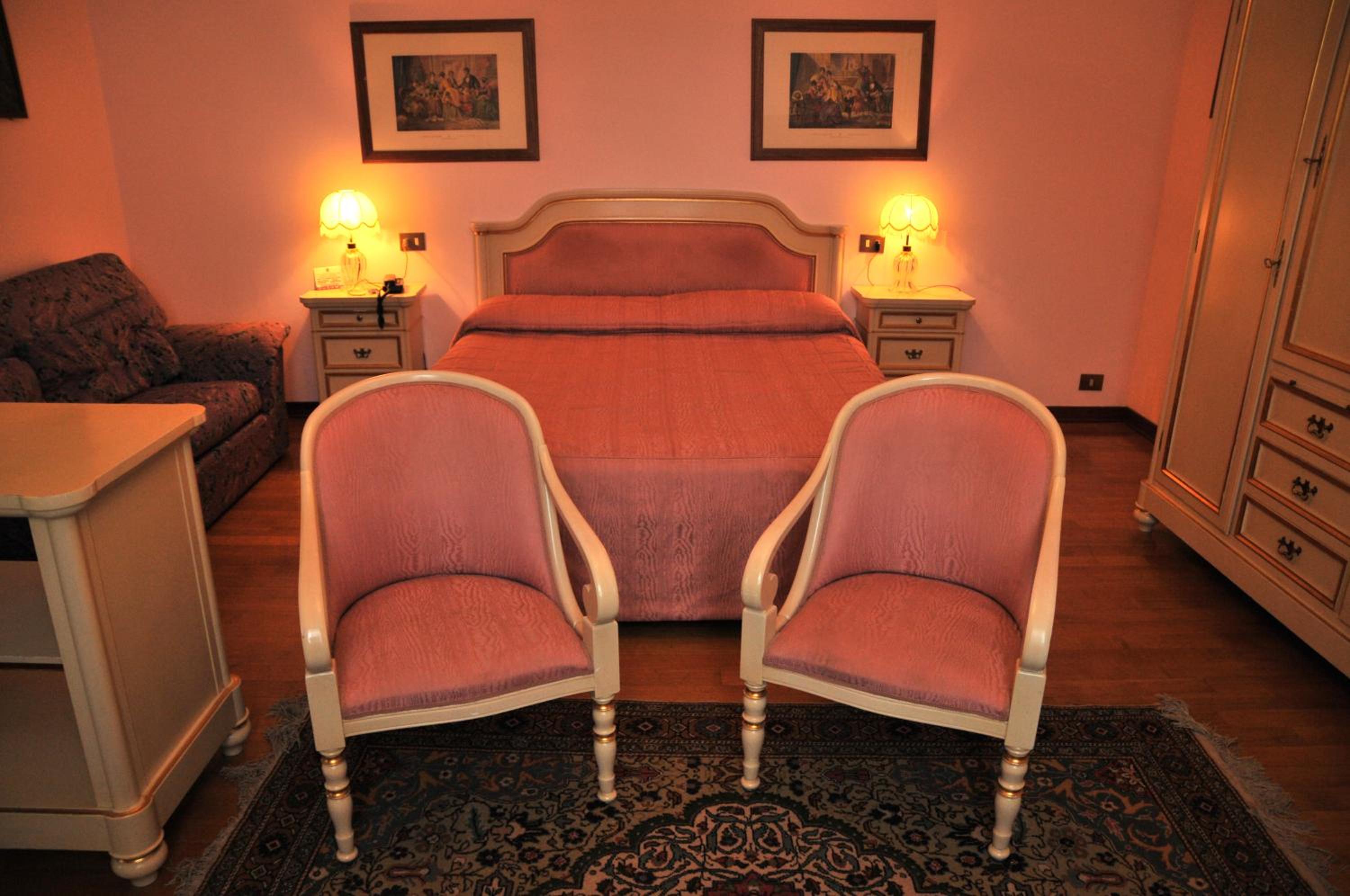 Suite - Photo 3