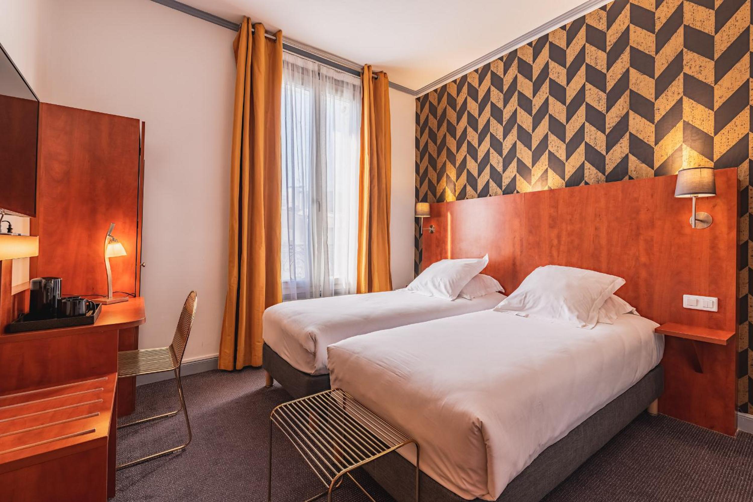 Superior Twin Room - Photo 3