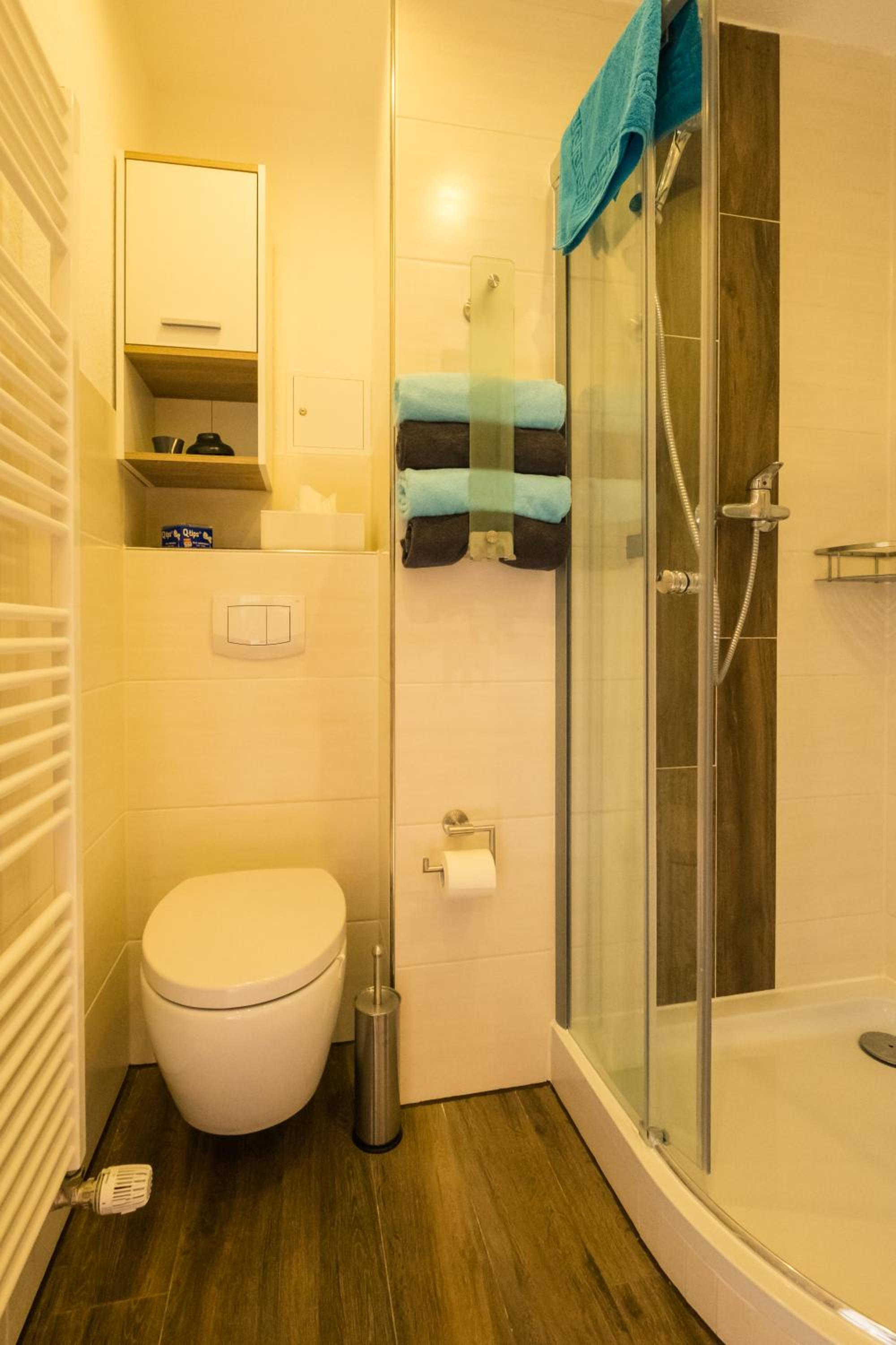 Double or Twin Room - Photo 7