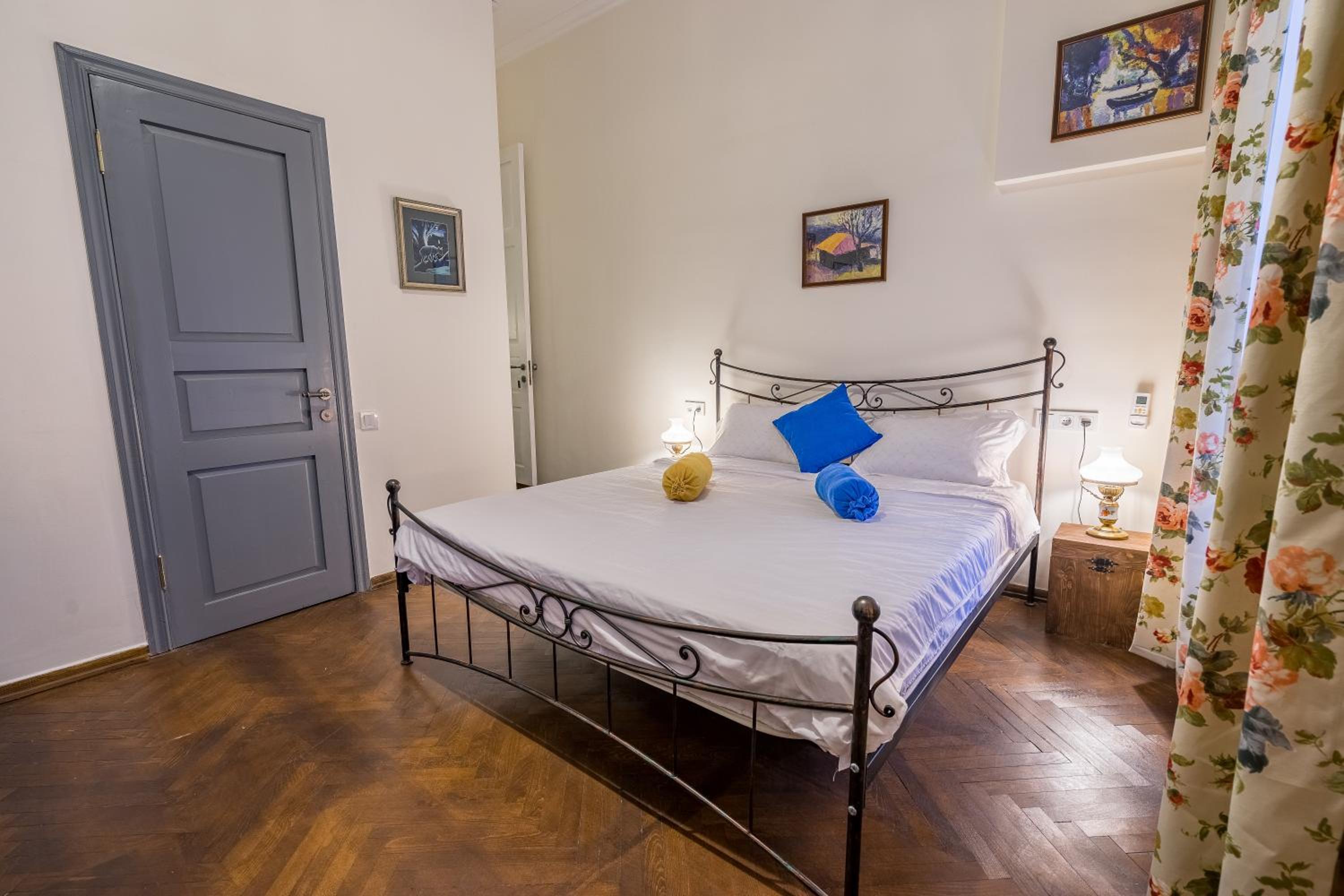 Standard Double Room - Photo 3