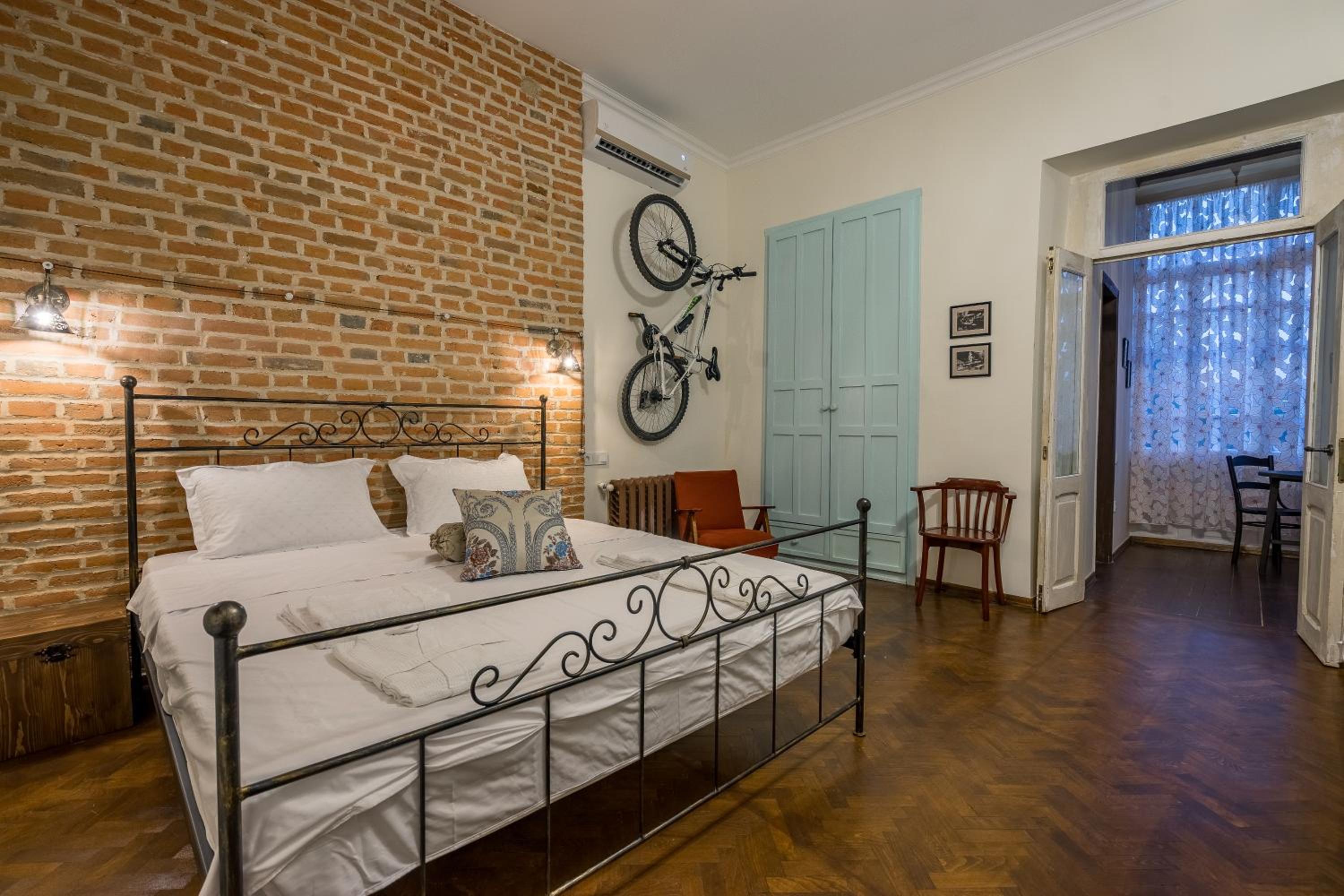 Quadruple Room - Photo 1