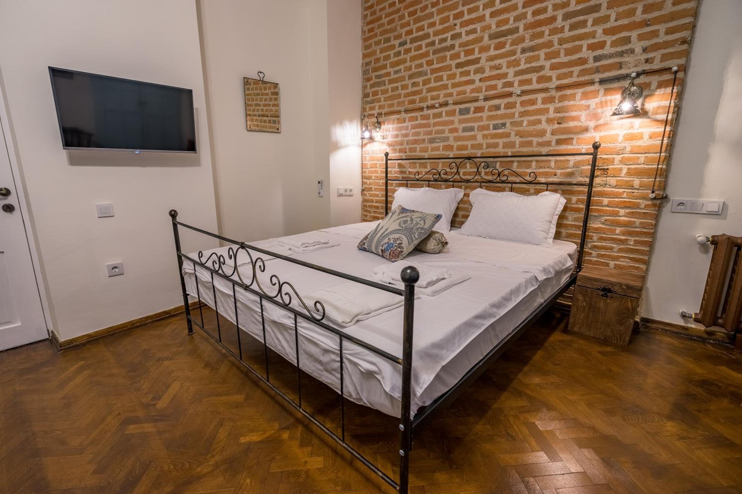 Quadruple Room - Photo 15