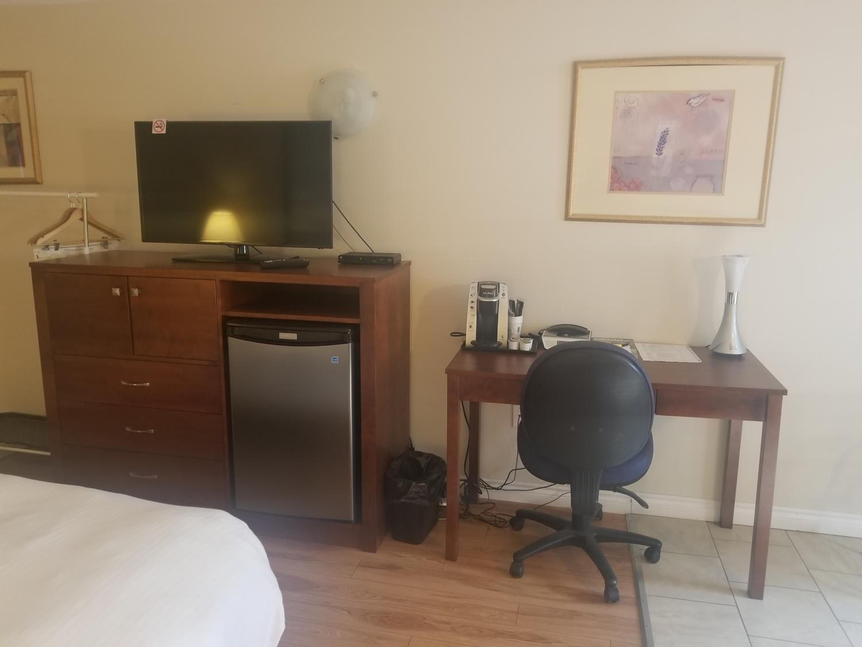 King Room - Disability Access/Non-Smoking photo 1