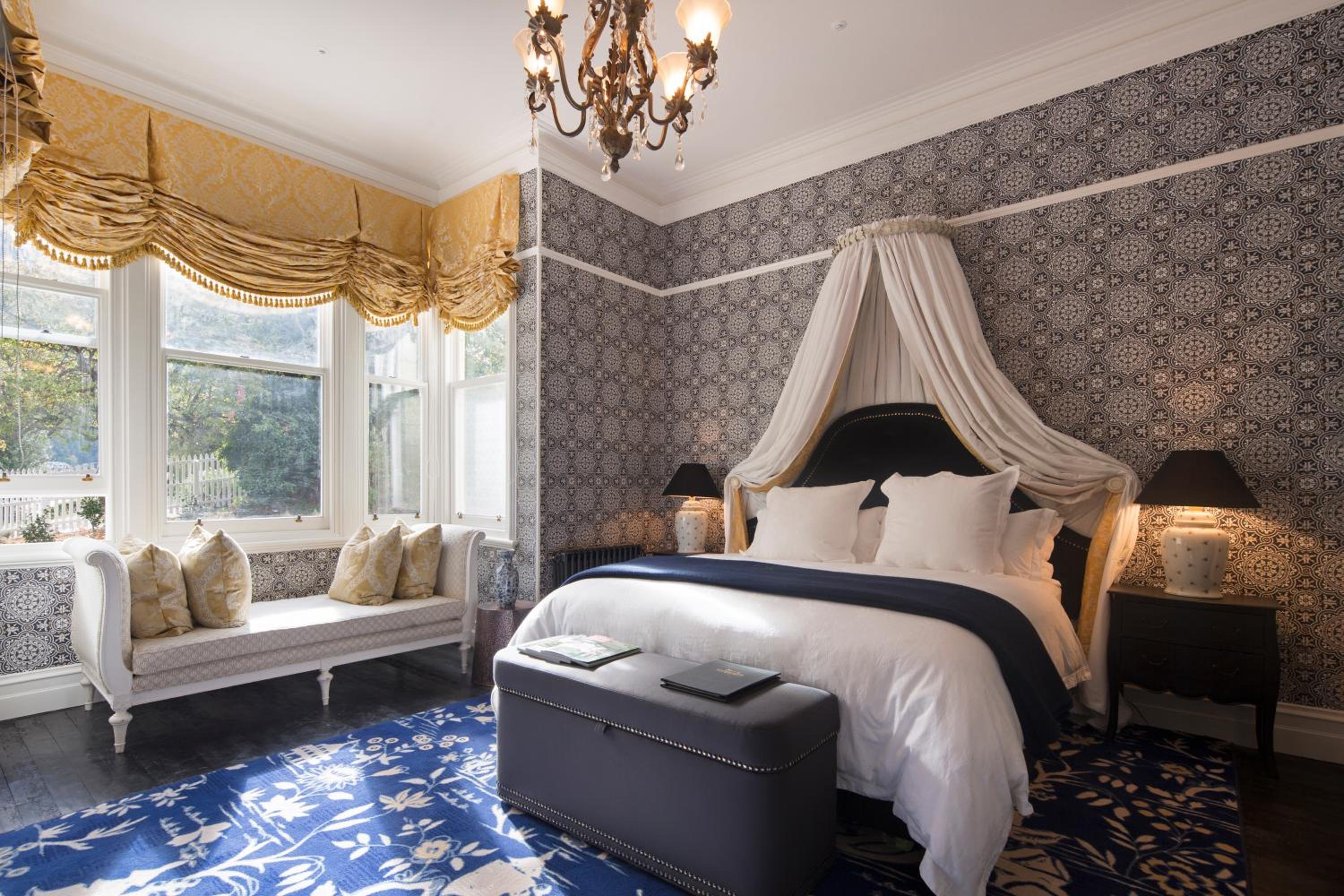 Premium King Room