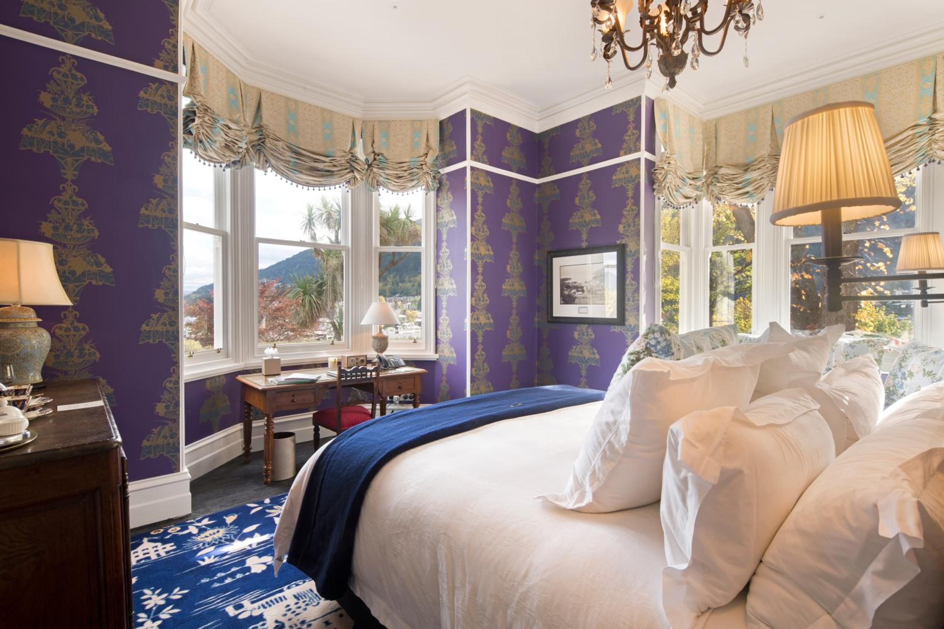 Grand Room with Lake View