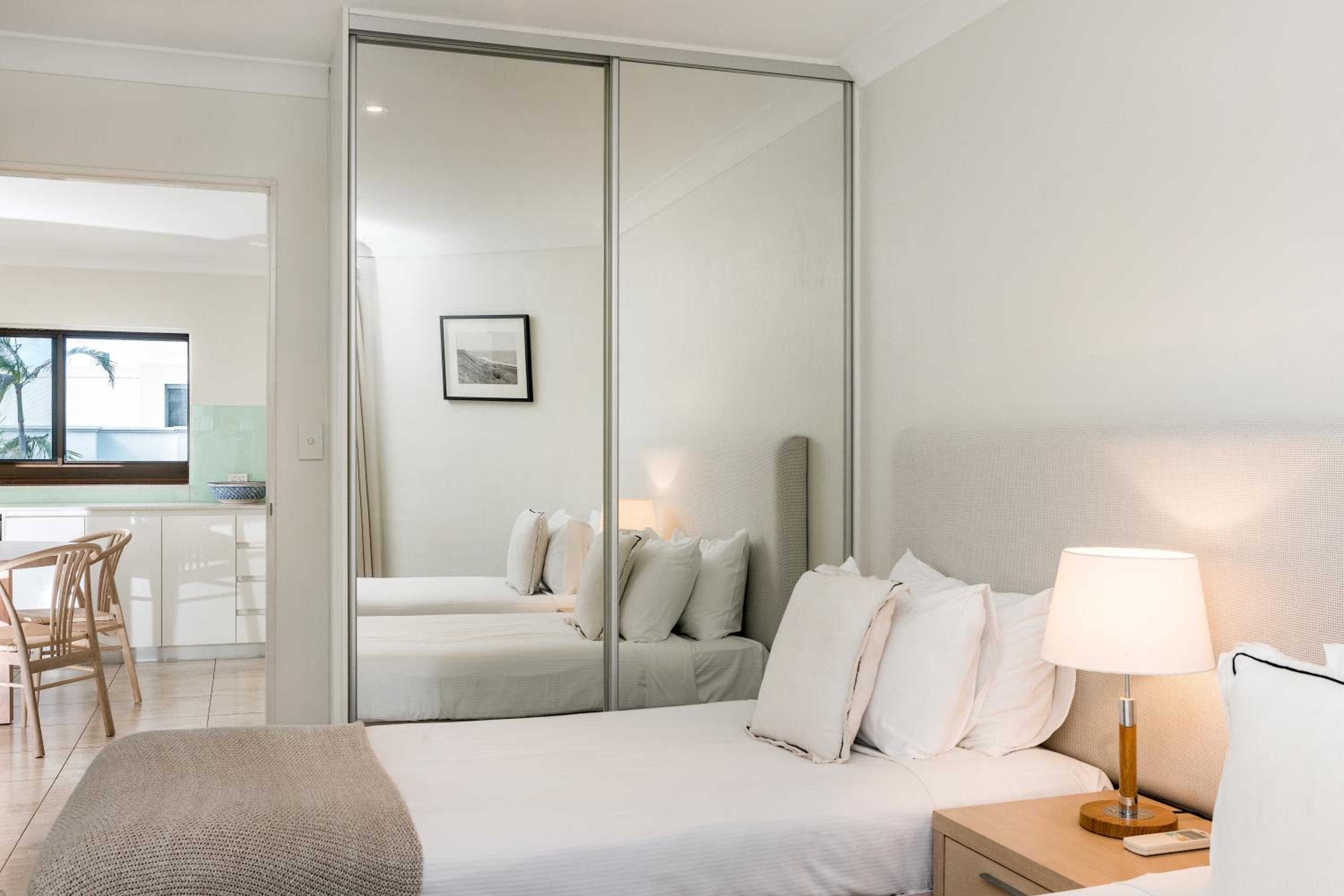 Two-Bedroom Penthouse with Two Bathrooms and Ocean Views  photo 2