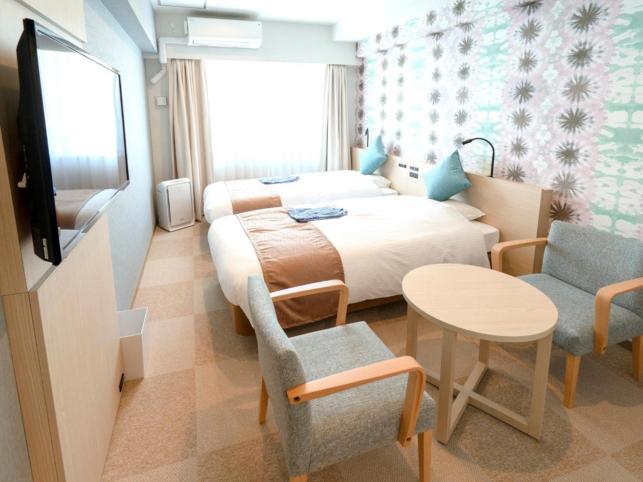 Standard with One Twin Bed and 2 Adults Occupancy (Non Smoking) photo 1