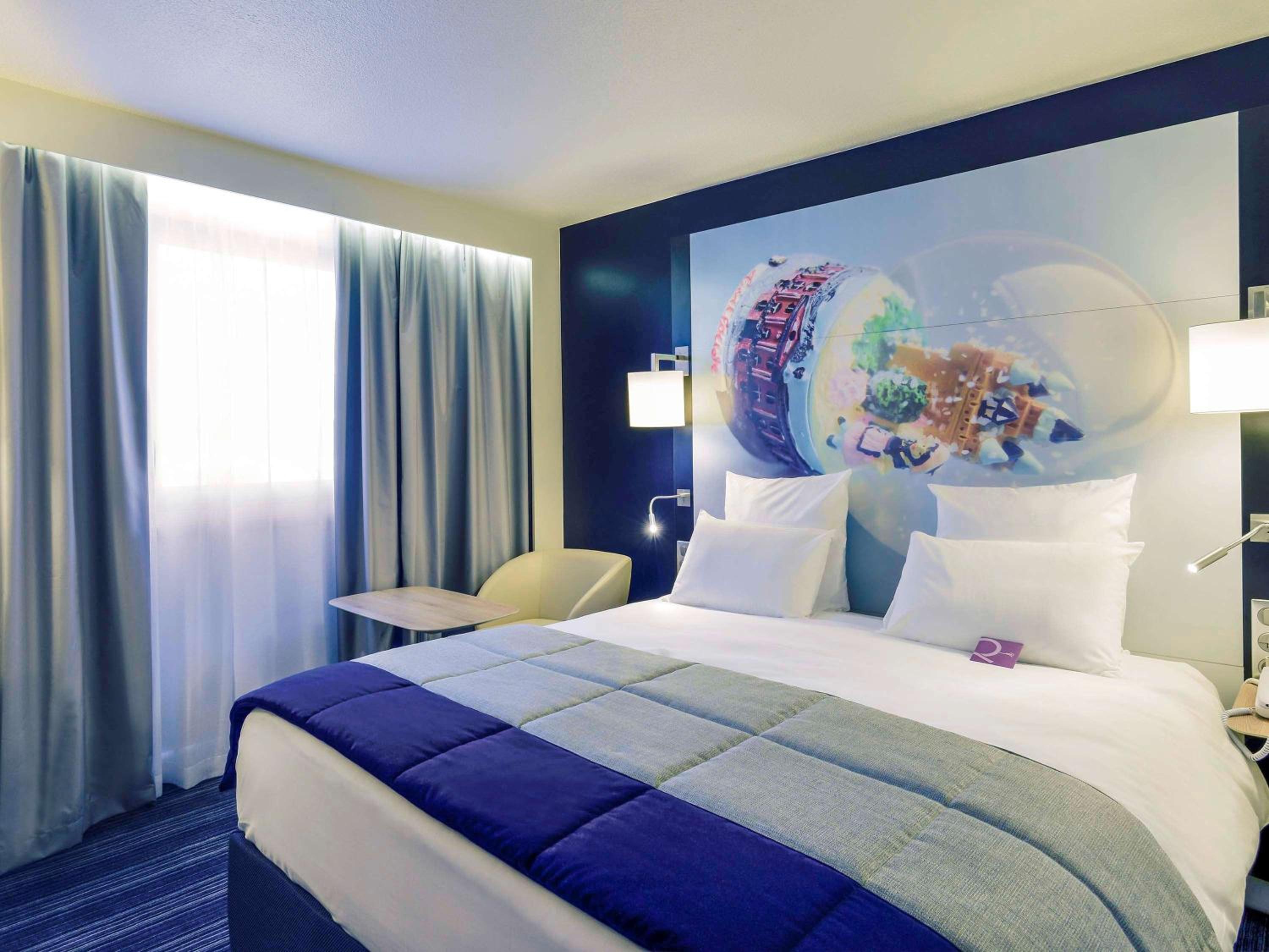 Standard Room with King Size Bed photo 1