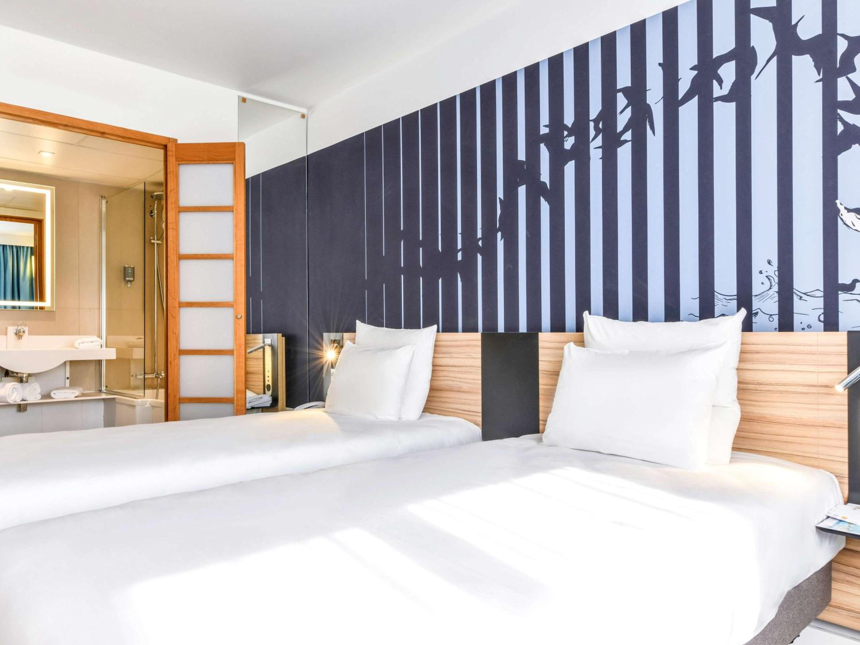 Standard Twin Room - Photo 1