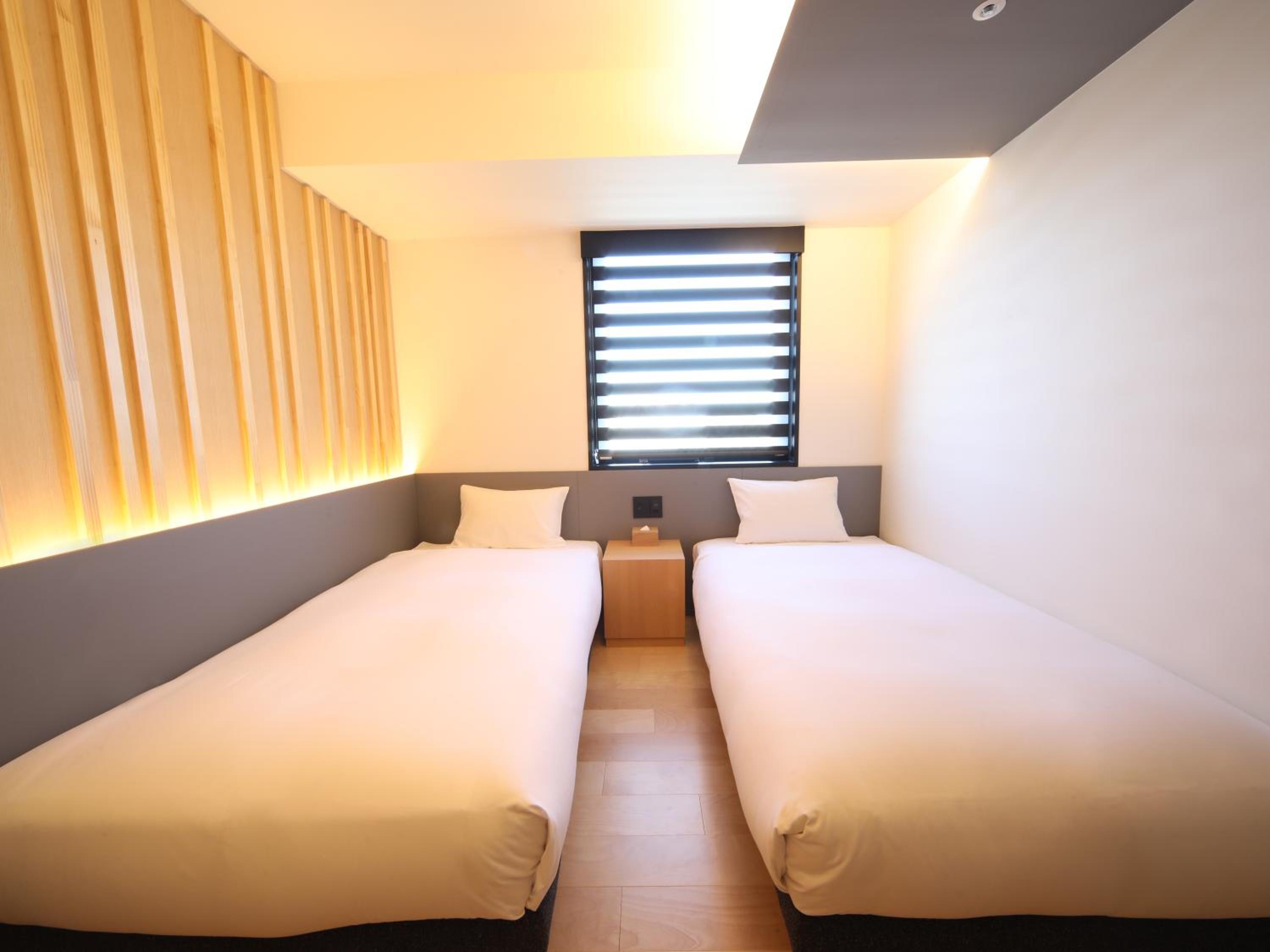 Standard Twin Room - Non-Smoking photo 2