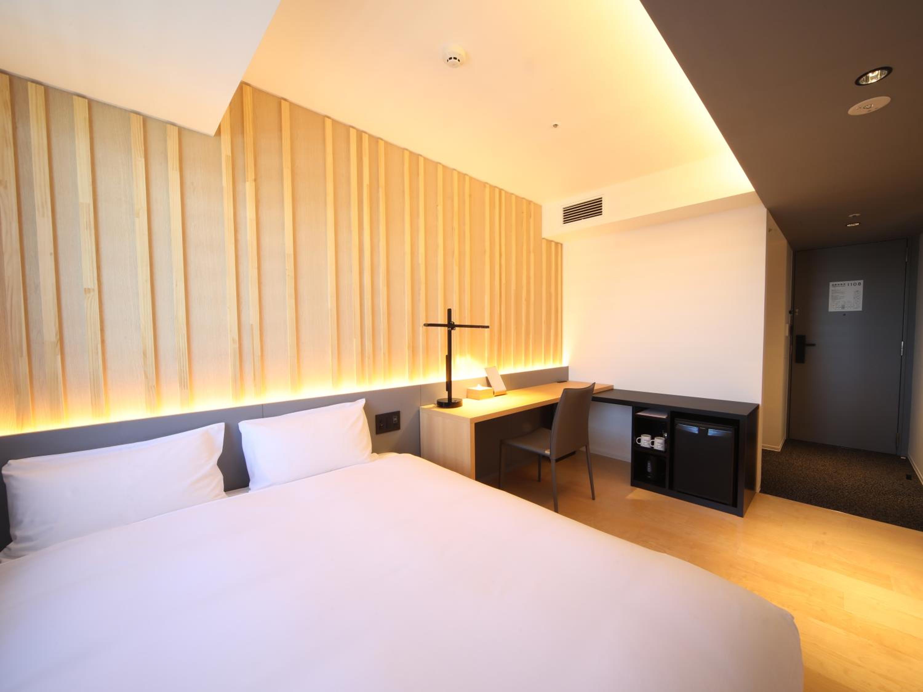 Standard Double Room - Non-Smoking photo 3
