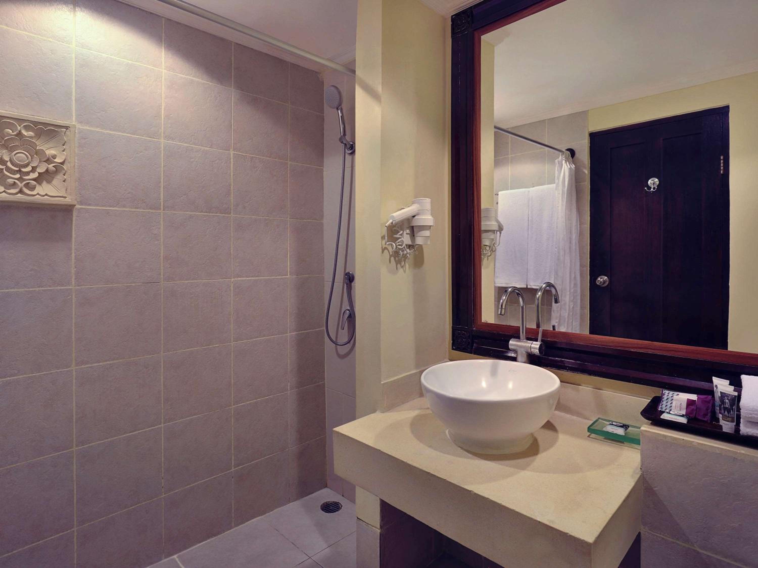 Tranquil Getaway Package At Superior Room photo 3