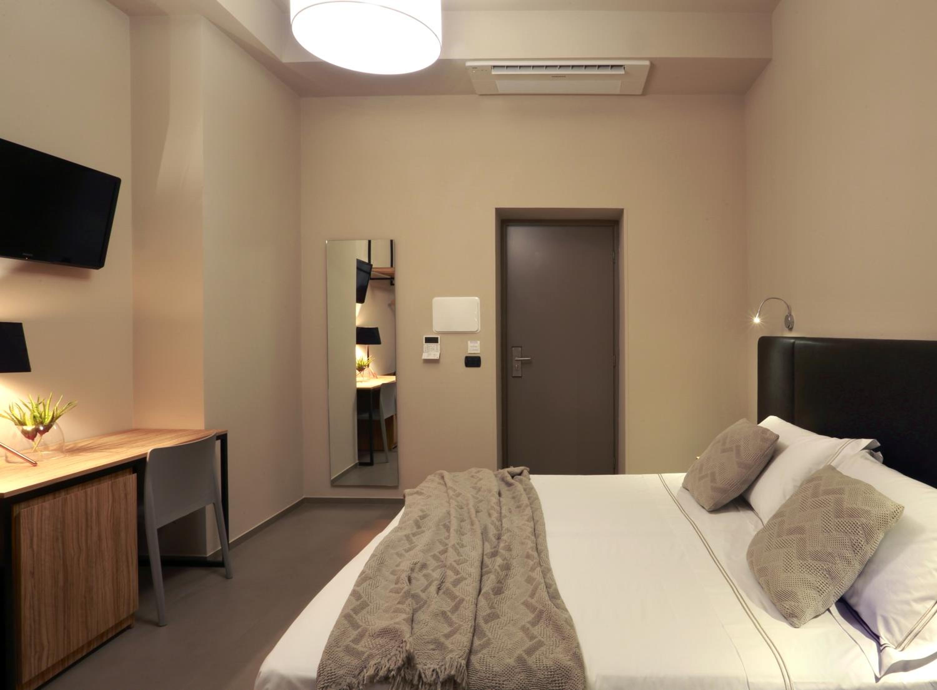Superior Double or Twin Room - Photo 5
