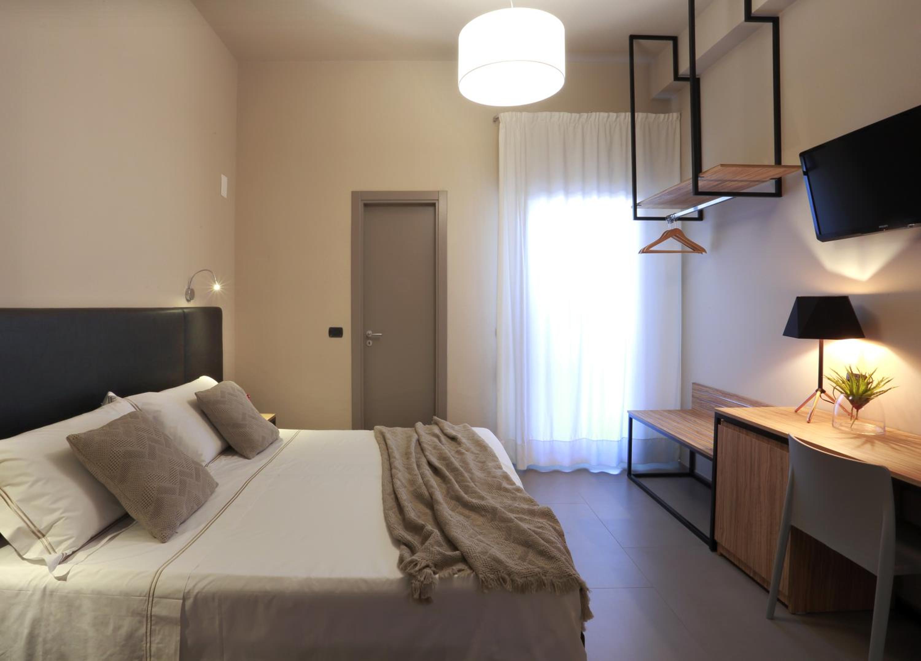 Superior Double or Twin Room - Photo 7